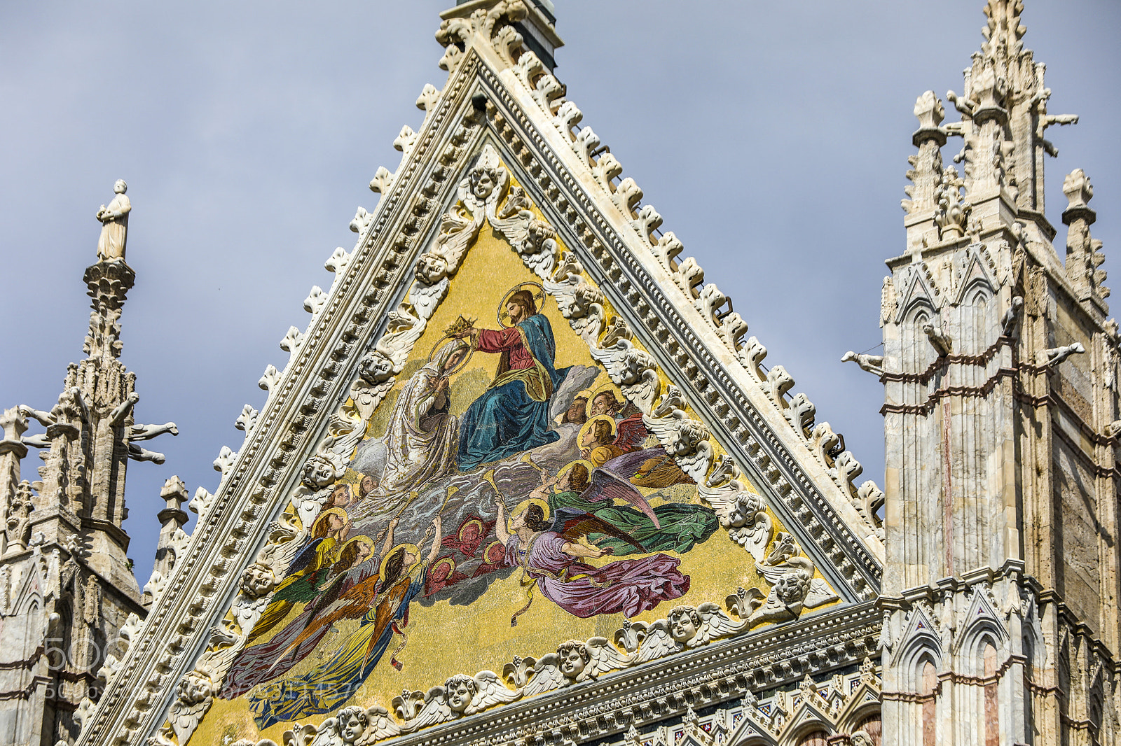 Canon EOS 5D Mark IV sample photo. Duomo facade photography