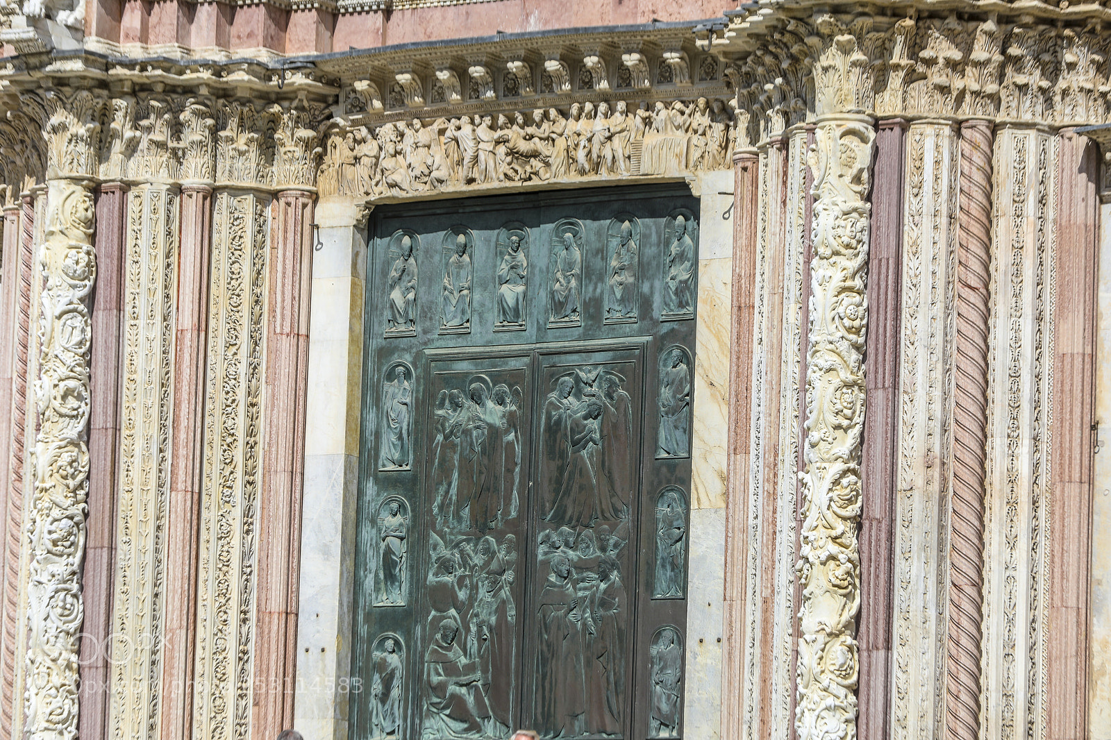 Canon EOS 5D Mark IV sample photo. Duomo doors photography