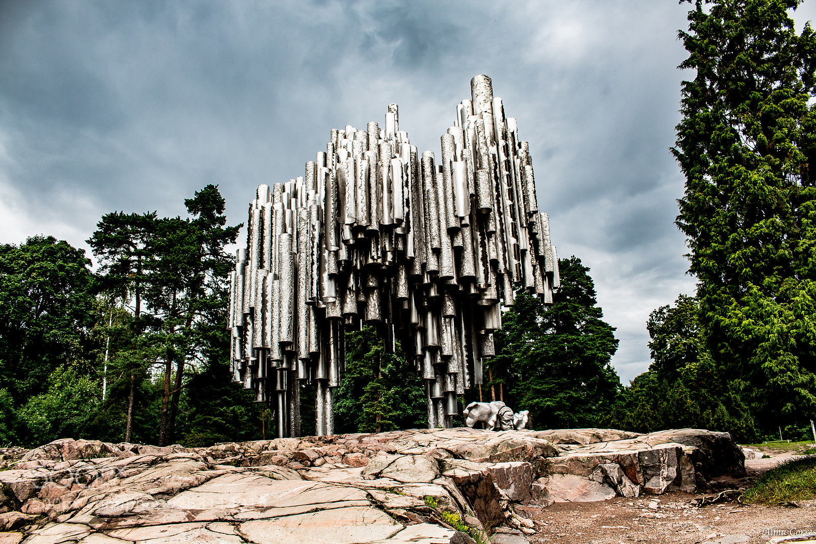Canon EOS 70D sample photo. An abstract monument photography