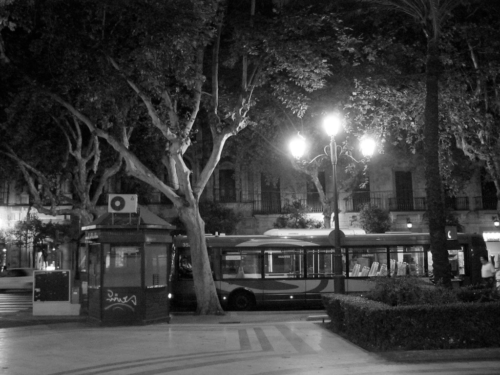 Canon POWERSHOT A60 sample photo. Plaza nueva, seville, spain photography