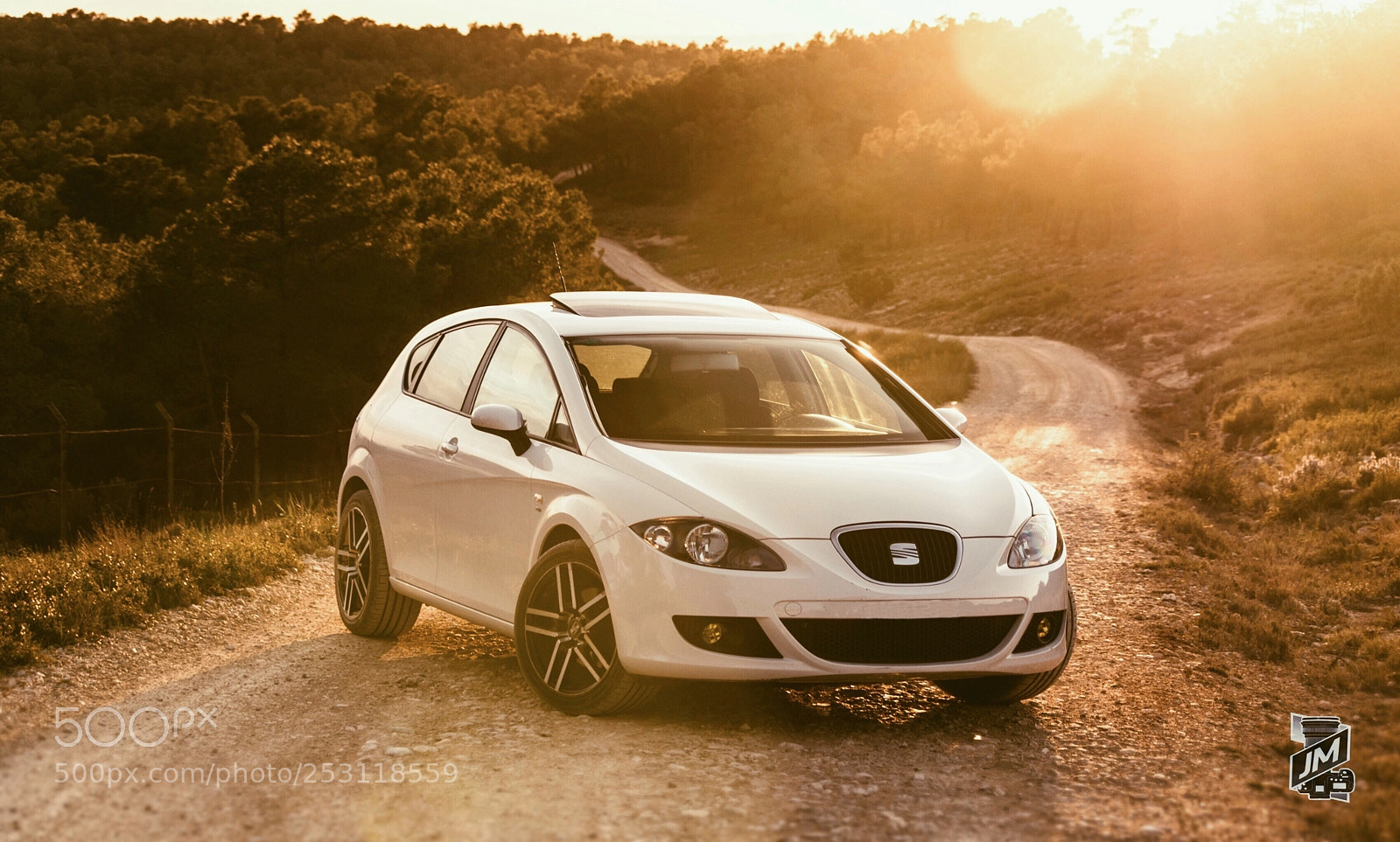 Nikon D3300 sample photo. Seat leon ii photography