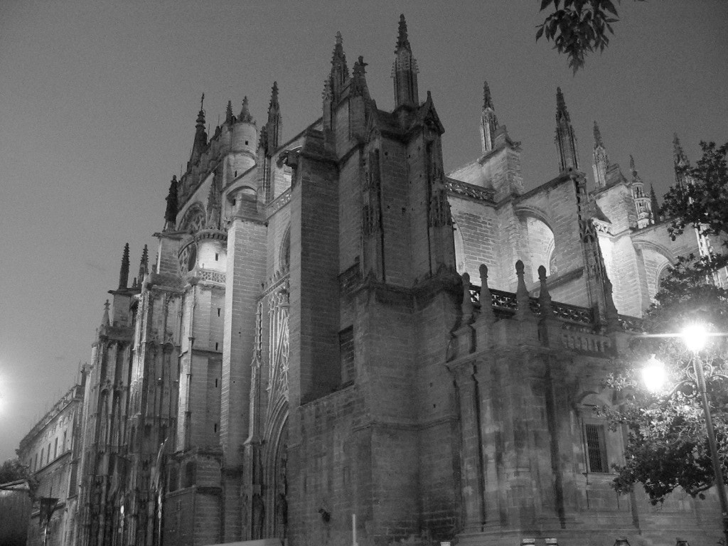 Canon POWERSHOT A60 sample photo. Parroquia del sagrario, sevilla, spain photography