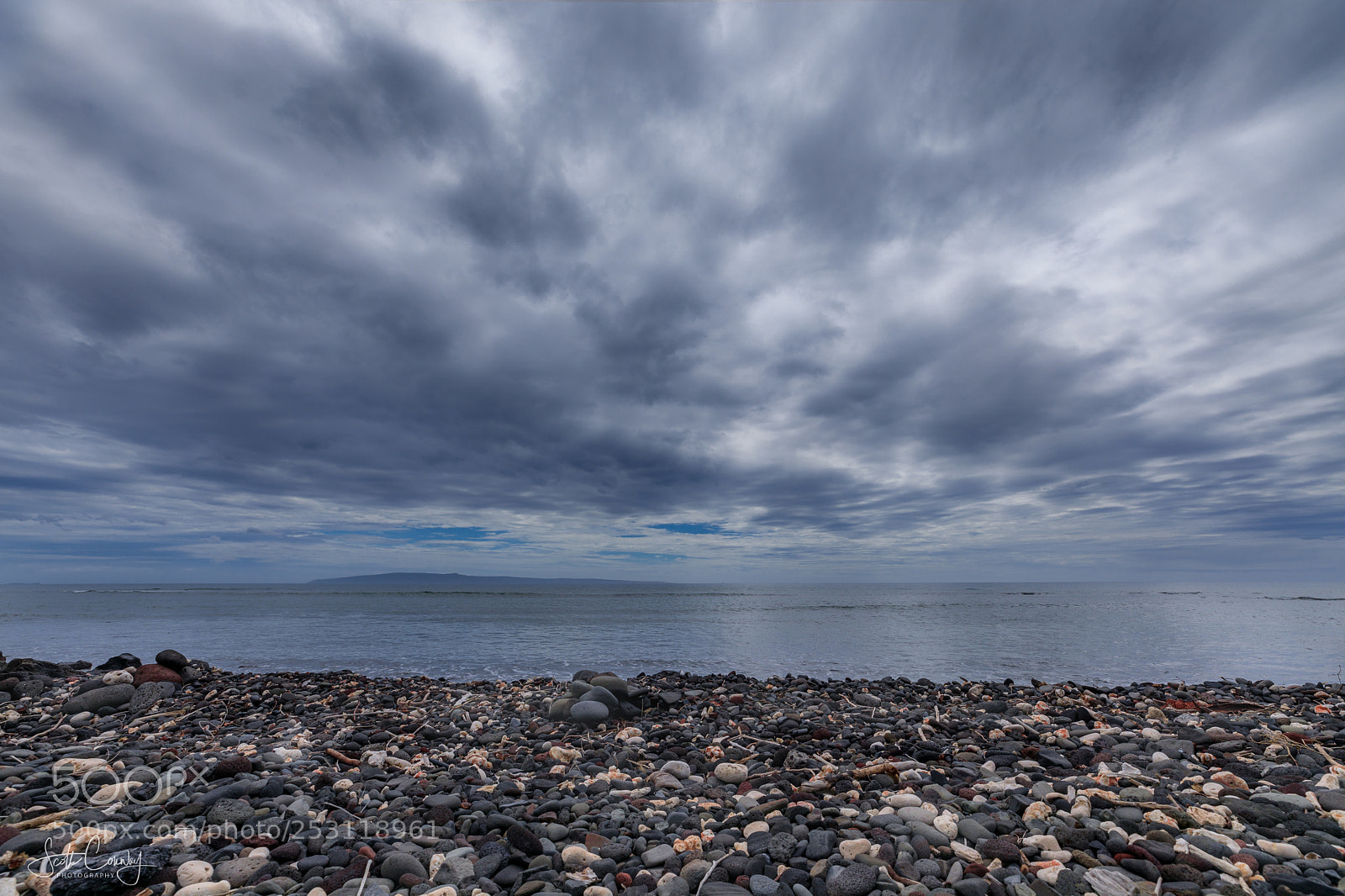 Canon EOS 5D Mark IV sample photo. Rock beach maui photography