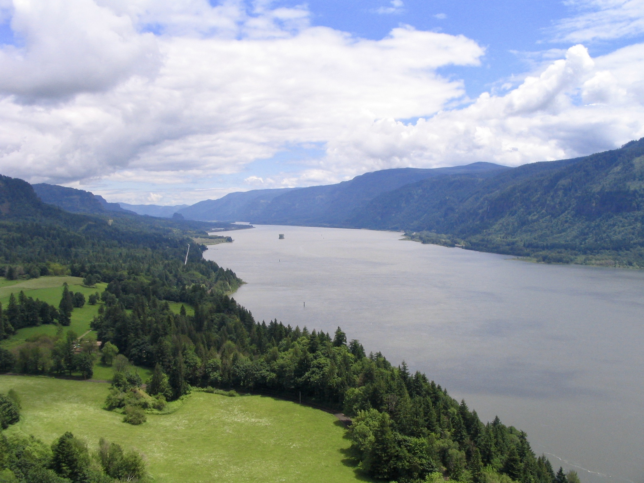 Canon POWERSHOT A70 sample photo. Columbia river gorge photography