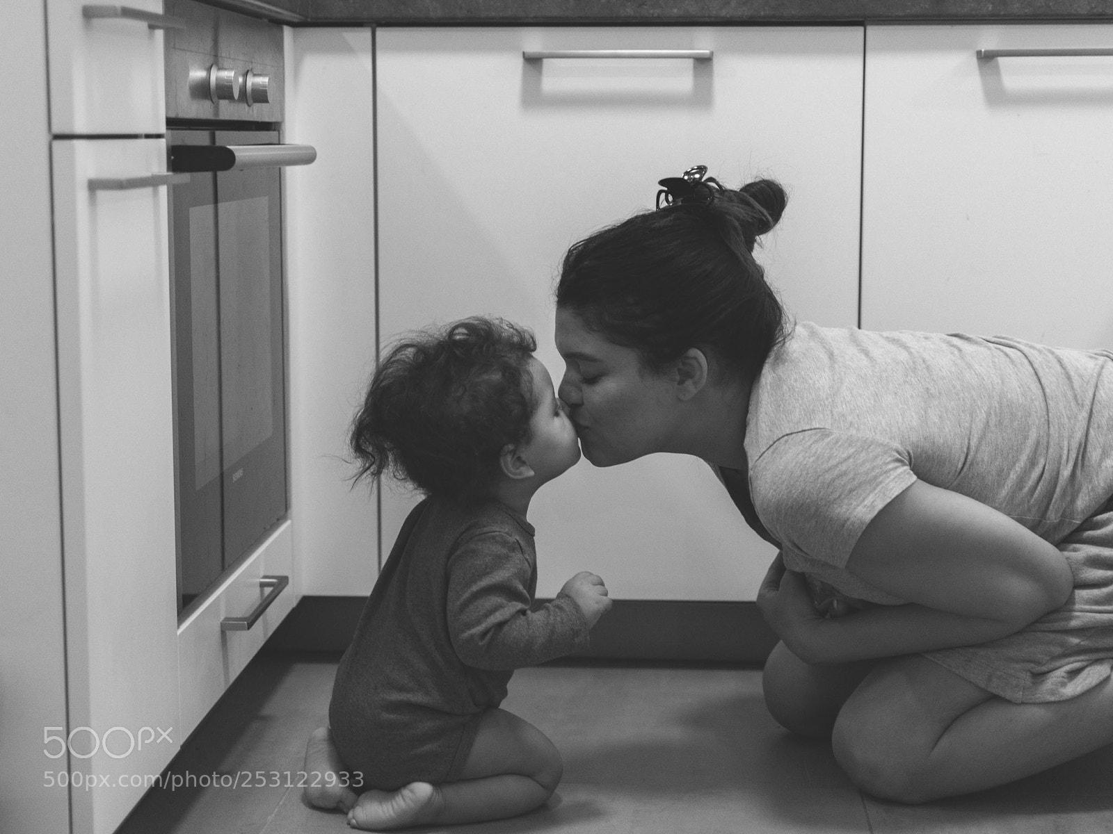 Nikon D7200 sample photo. Kiss photography