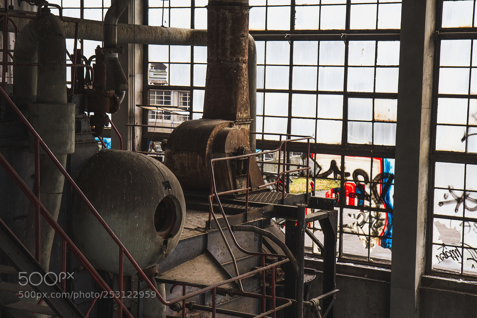 Canon EOS 600D (Rebel EOS T3i / EOS Kiss X5) sample photo. Industrial photography
