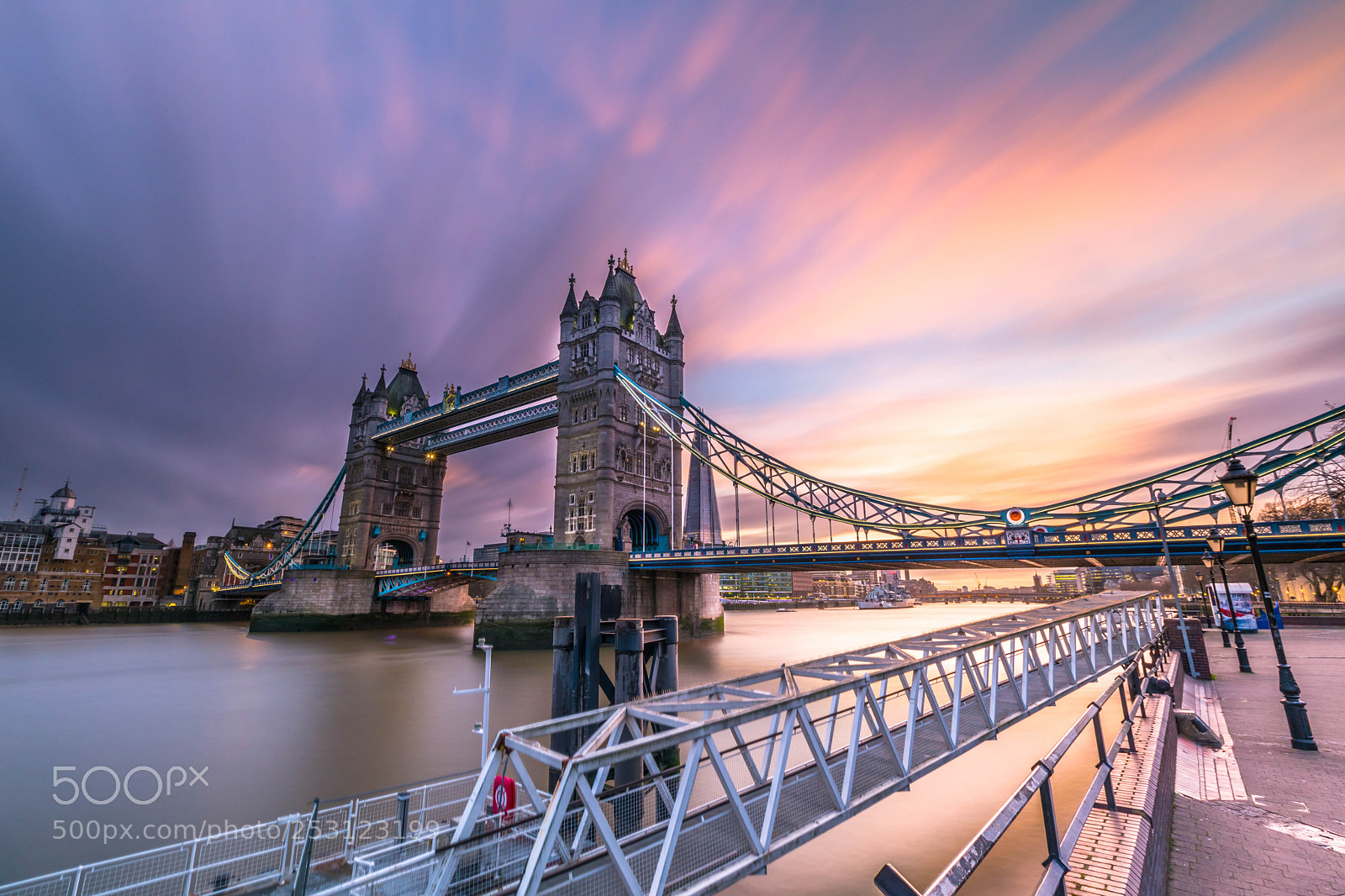 Canon EOS 5D Mark IV sample photo. Tower bridge sunset photography
