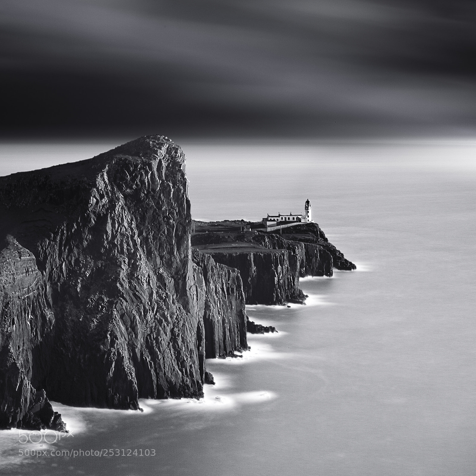 Canon EOS 5D Mark II sample photo. Neist point lighthouse-skye photography
