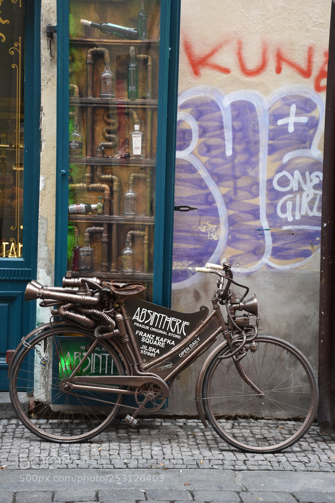 Nikon D7200 sample photo. Absinthe delivery cycle , prague photography