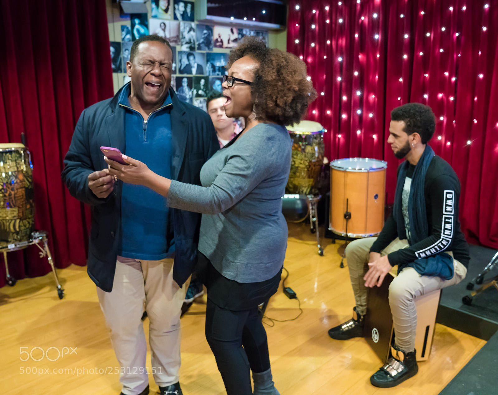 Sony a7R III sample photo. Singing for easter sunday photography