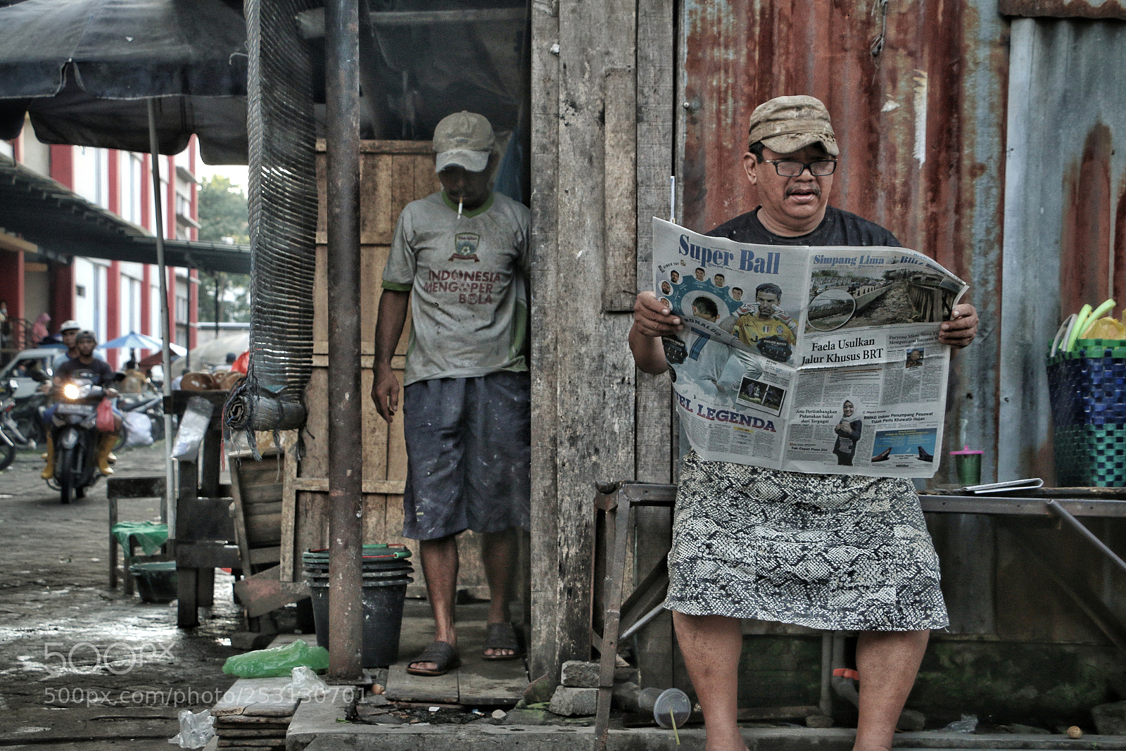 Canon EOS 70D sample photo. Daily news photography