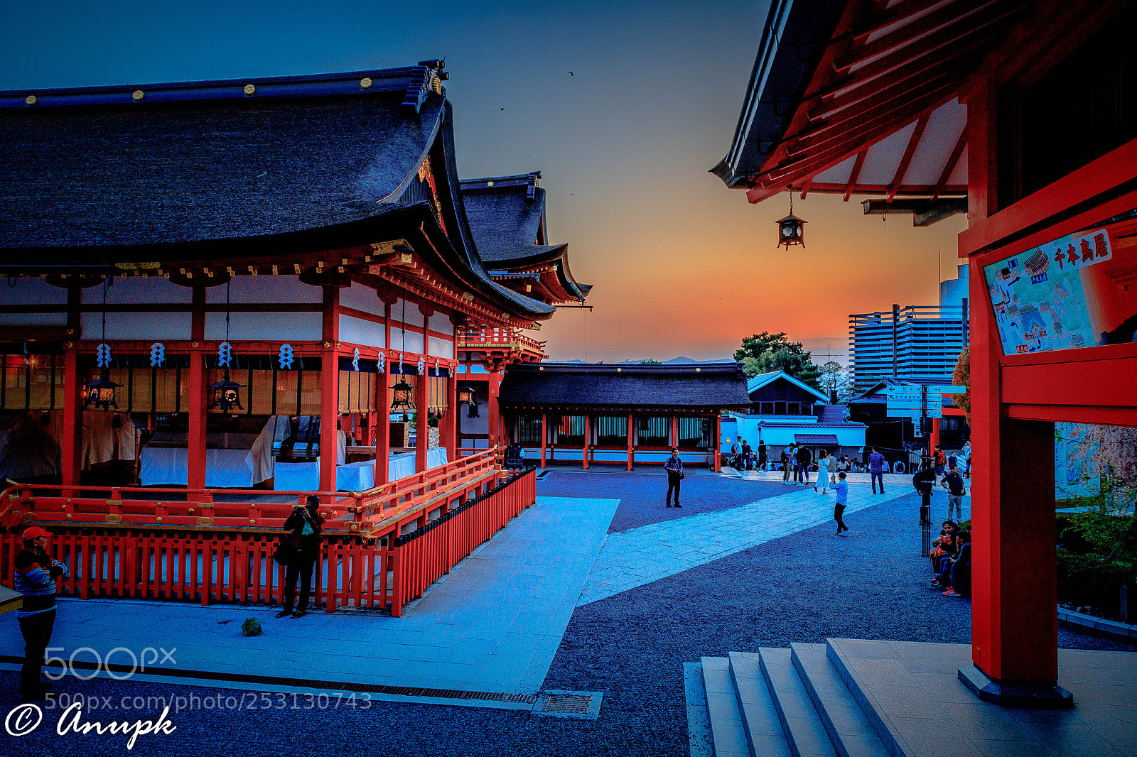 Canon EOS 5D Mark IV sample photo. Sunset in a temple photography