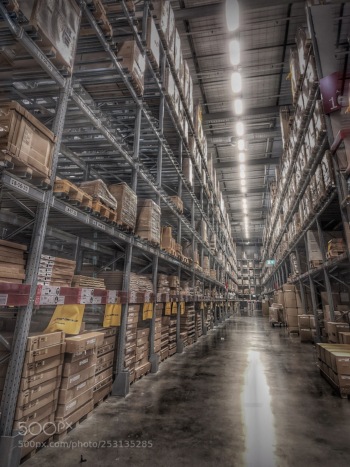 Apple iPhone X sample photo. Warehouse photography
