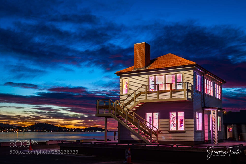 Canon EOS 5D Mark II sample photo. Lighthouse - new zealand photography