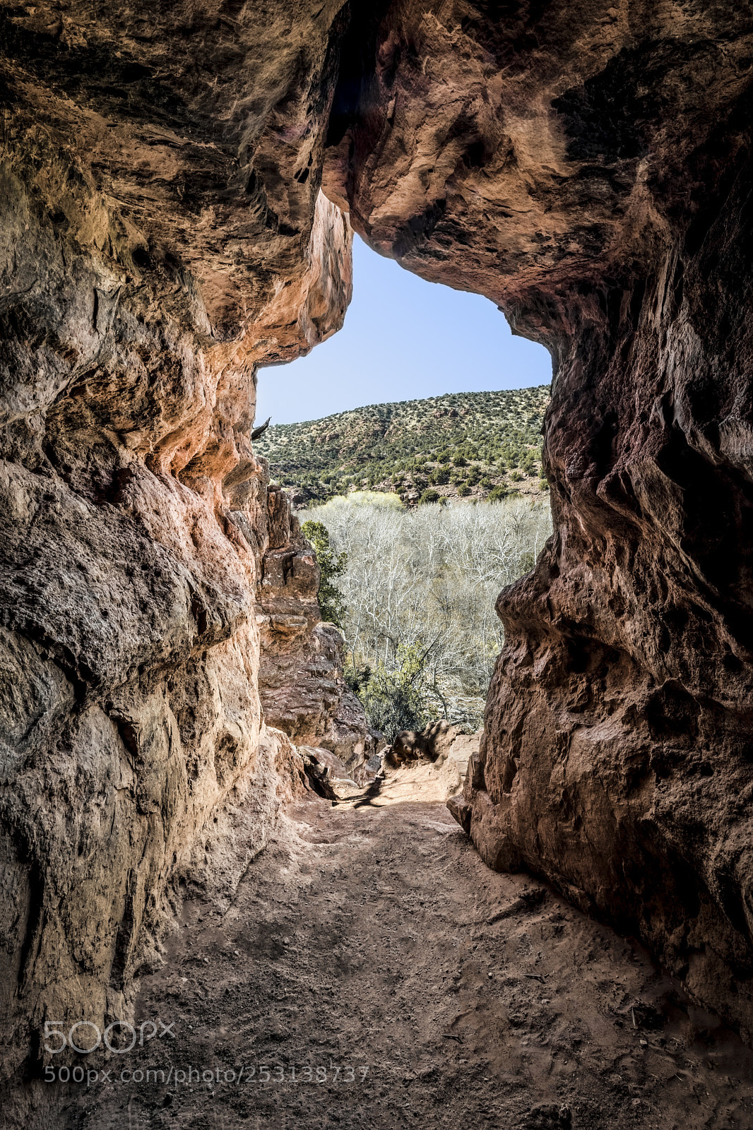 Canon EOS 5D Mark IV sample photo. Sedona wind cave photography