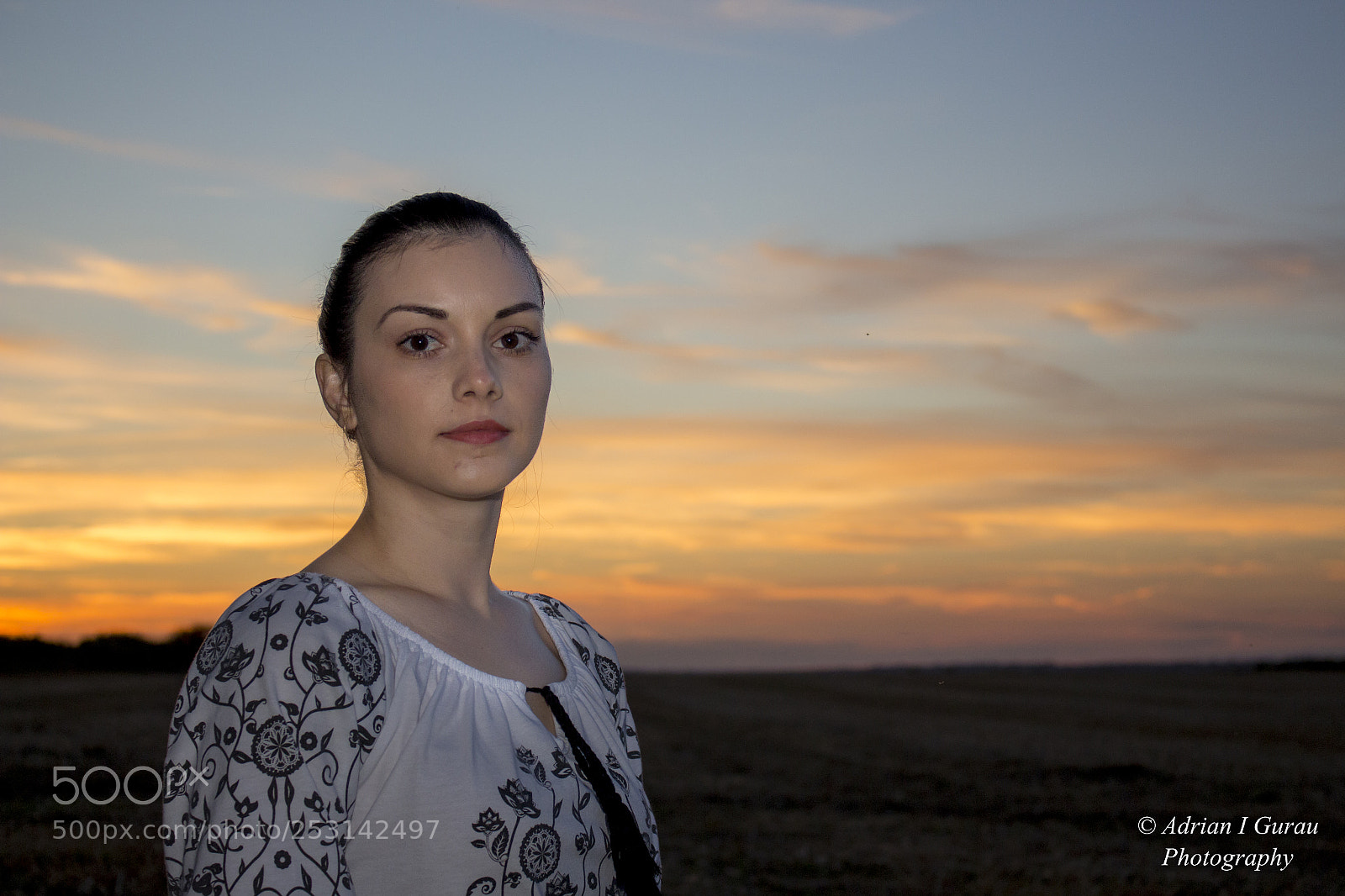 Canon EOS 700D (EOS Rebel T5i / EOS Kiss X7i) sample photo. Traditional shirt photography