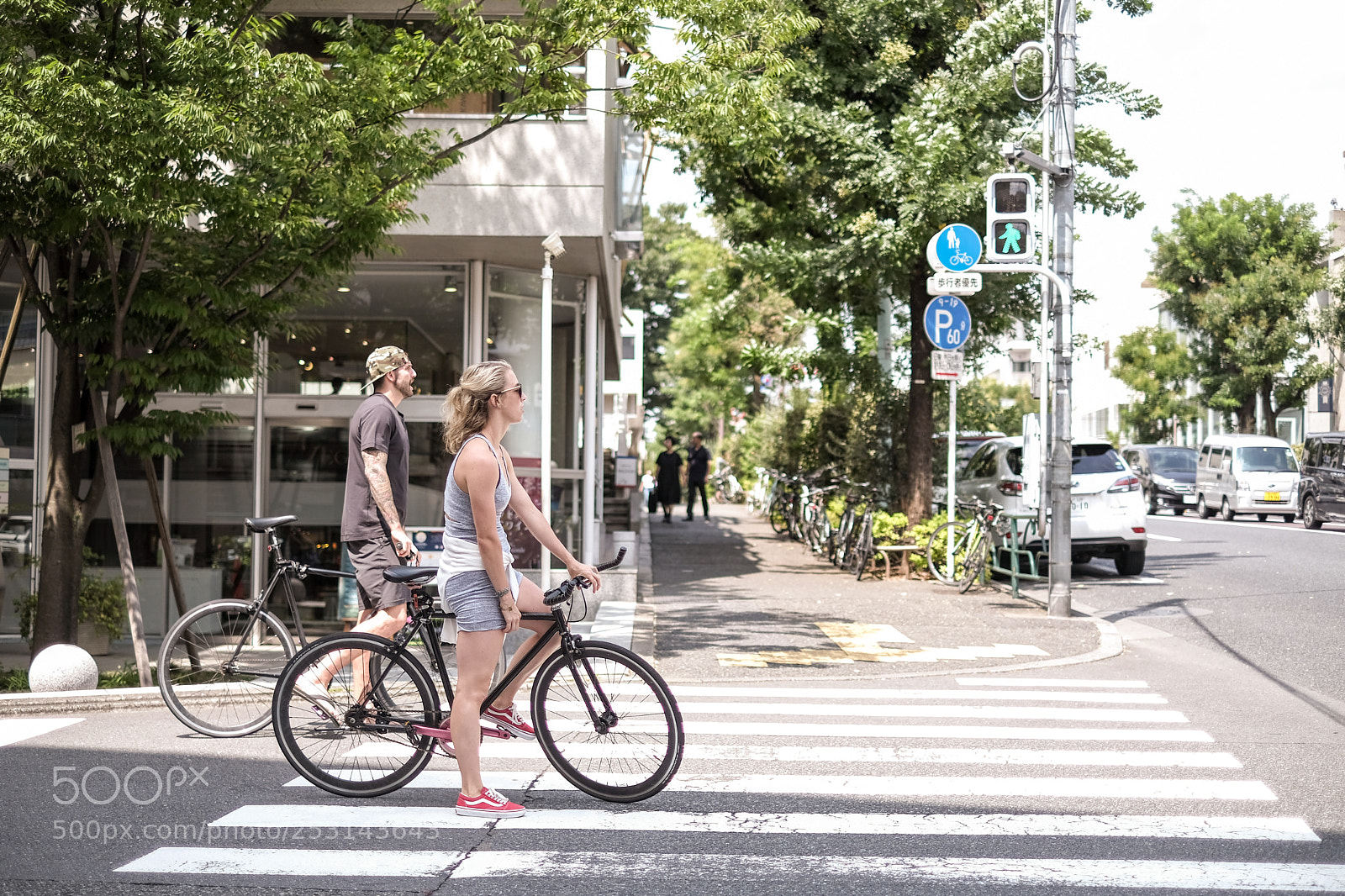 Fujifilm X-T2 sample photo. Tokyo urban photography
