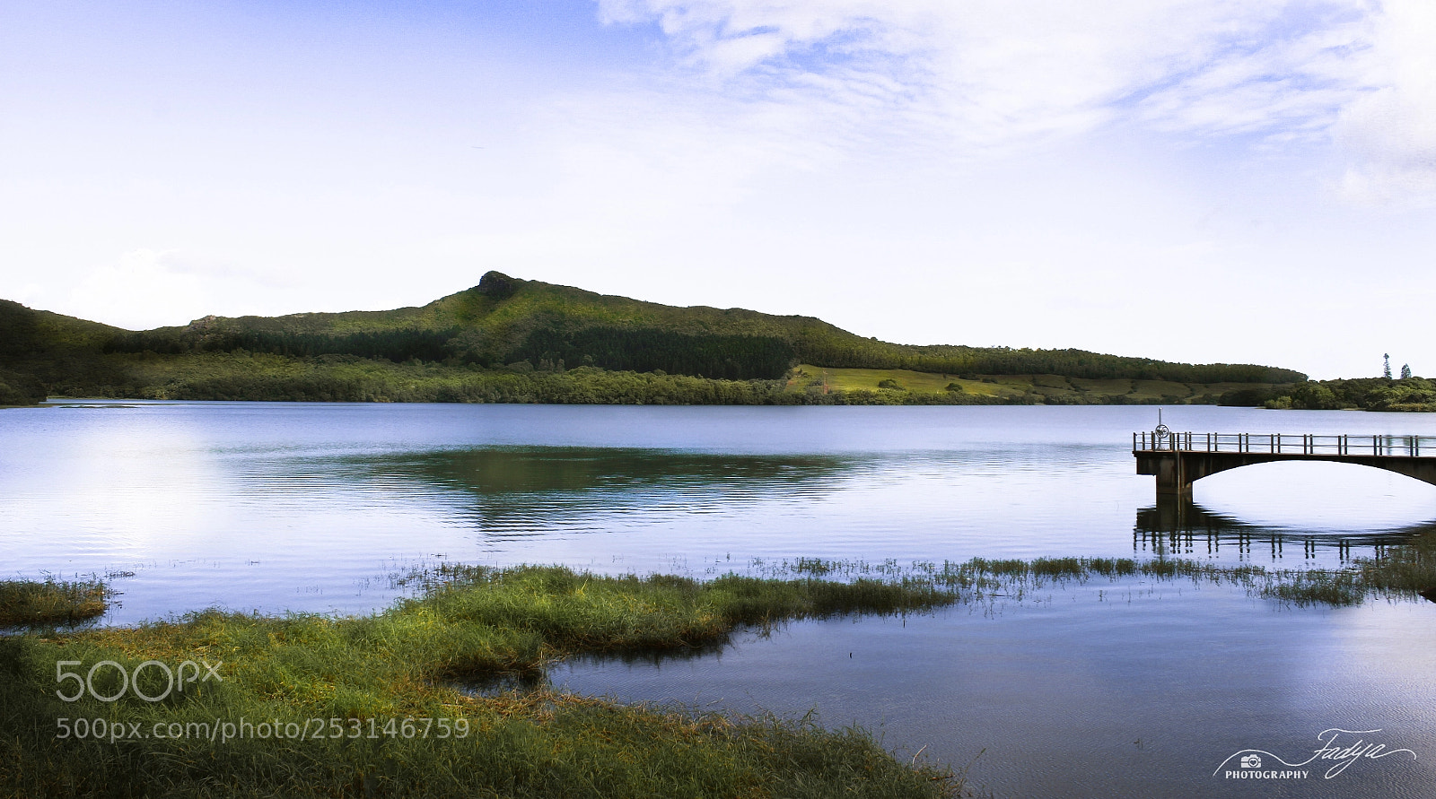 Canon EOS 100D (EOS Rebel SL1 / EOS Kiss X7) sample photo. Calm lake on a photography