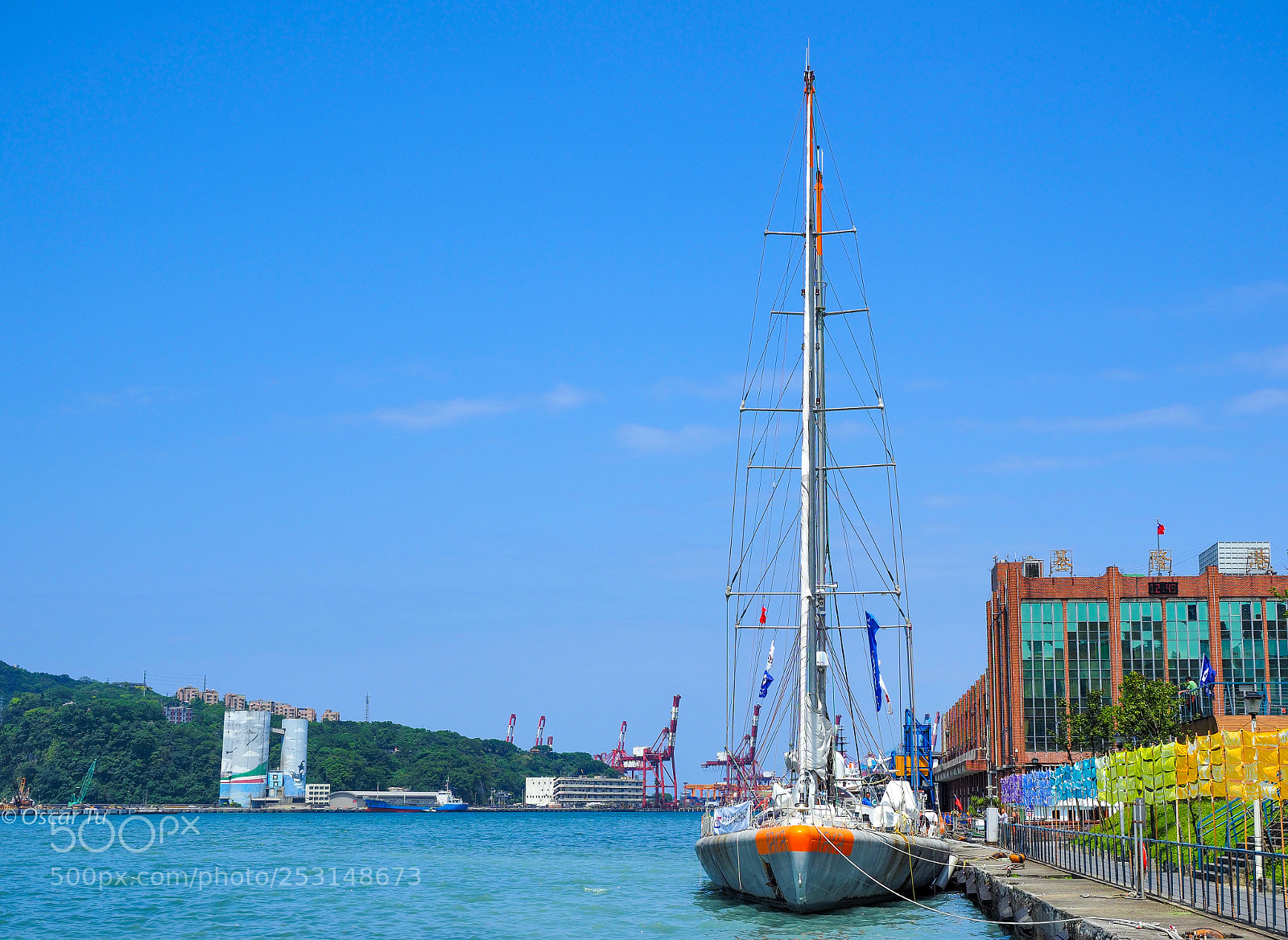 Olympus OM-D E-M1 Mark II sample photo. Untitled photography