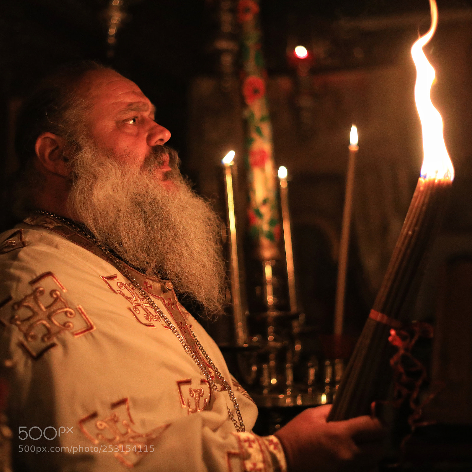 Canon EOS 5D Mark IV sample photo. Holy saturday photography