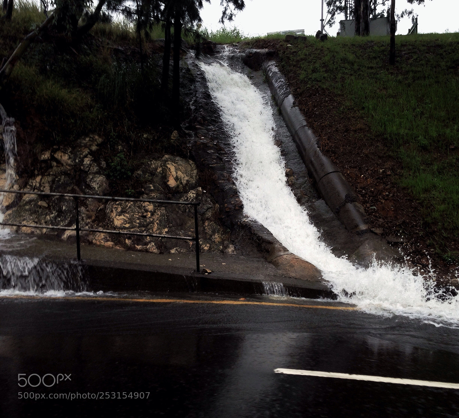 Apple iPhone 5 sample photo. Urban waterfall photography
