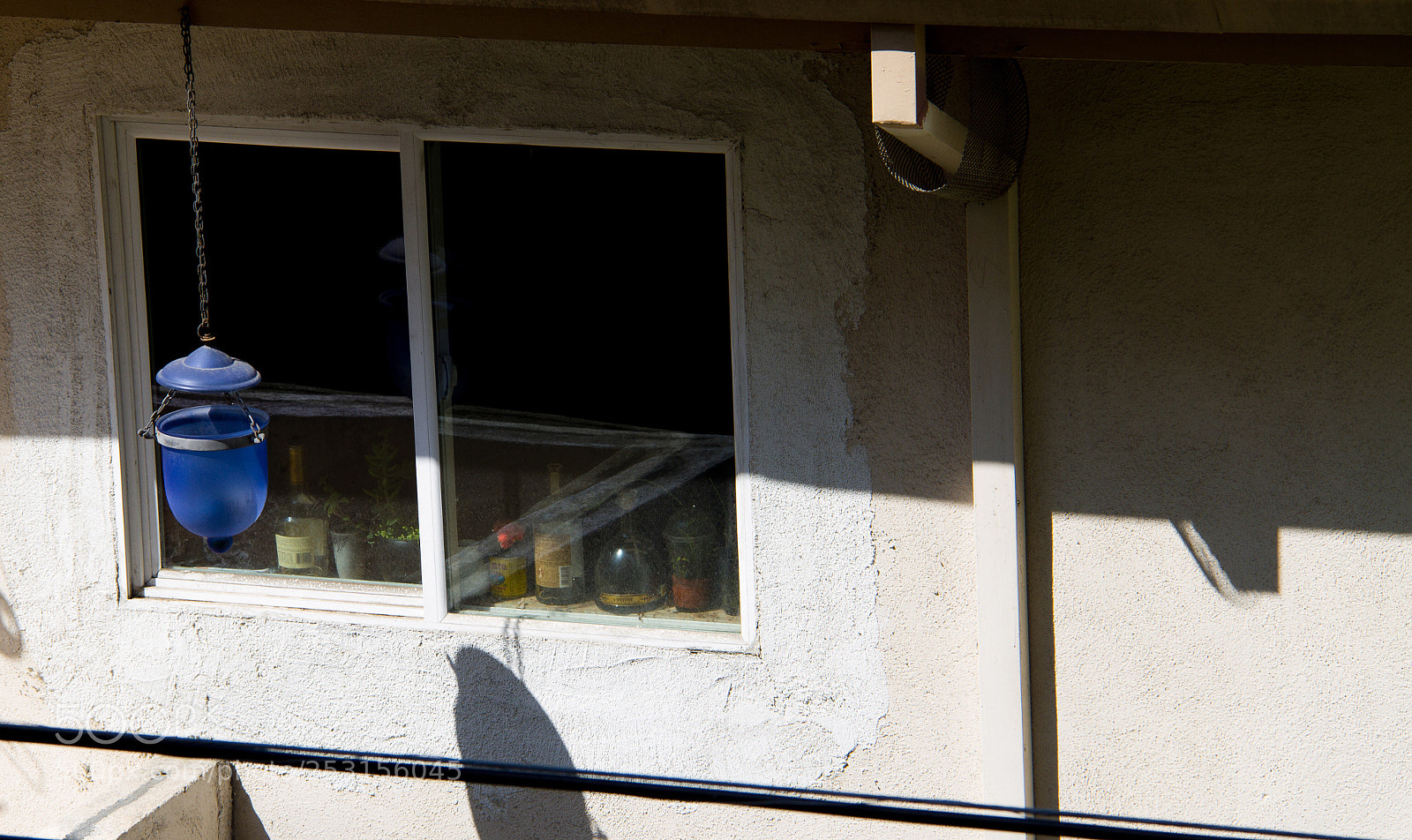 Canon EOS 7D sample photo. Window blues photography
