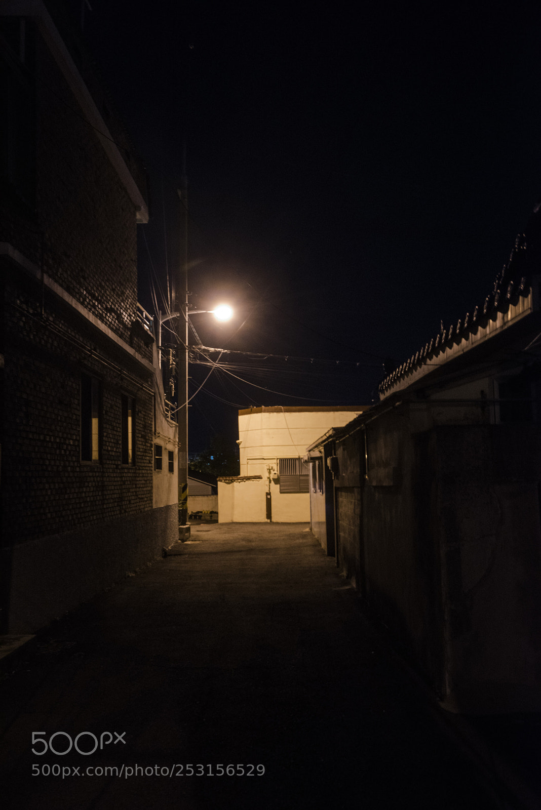 Nikon D810 sample photo. In a town 5 photography