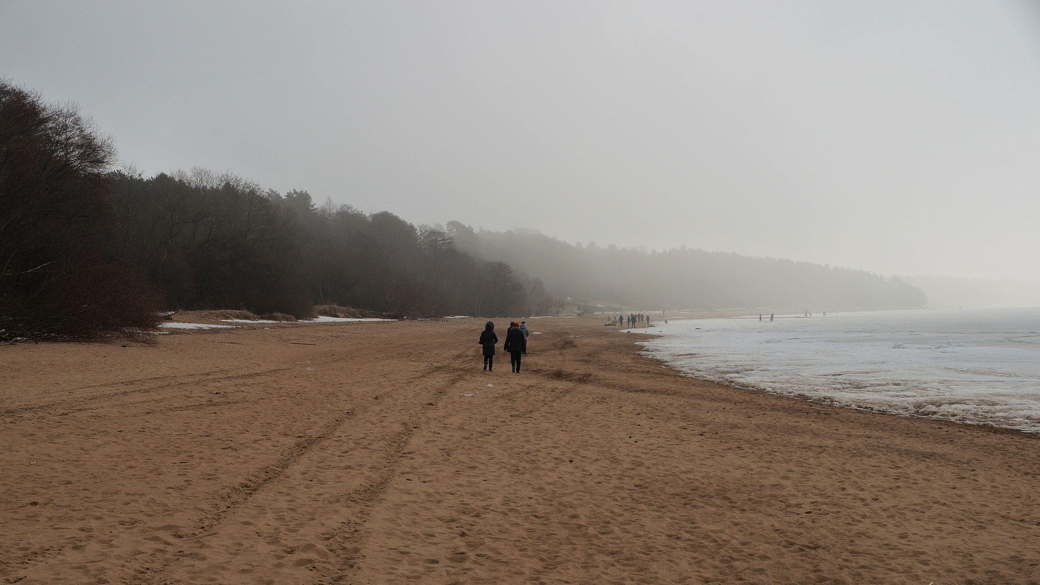 Sony DT 18-135mm F3.5-5.6 SAM sample photo. Fog photography