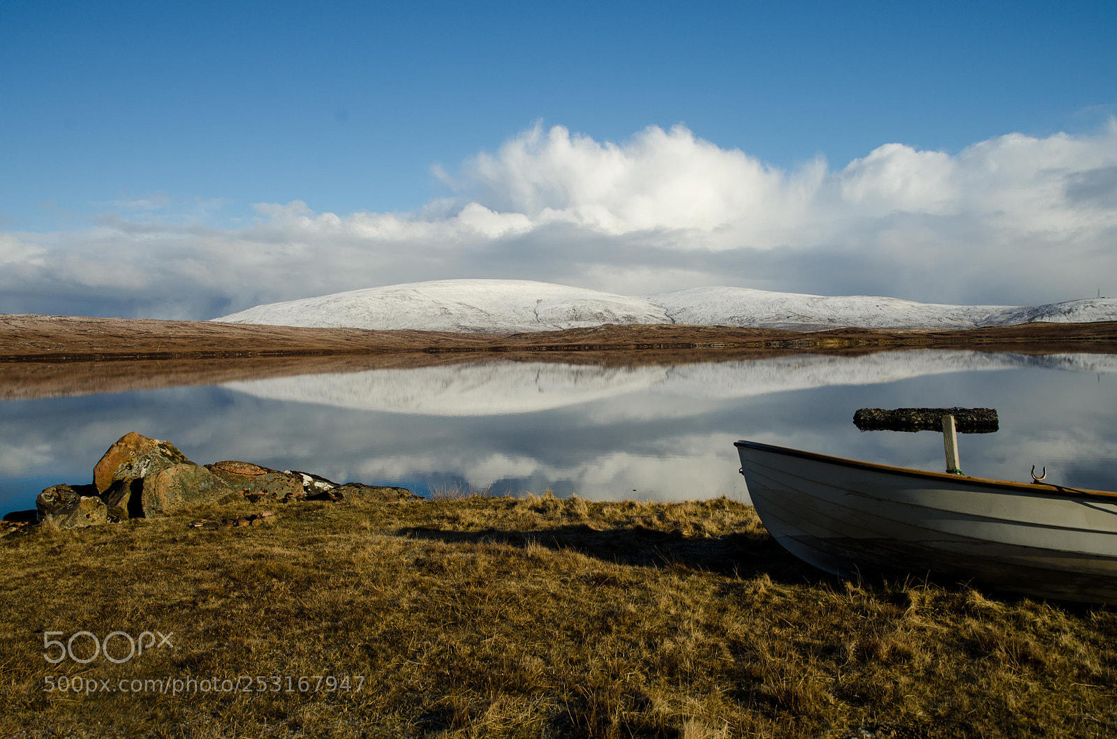 Nikon D7000 sample photo. Snow capped ronas hill photography