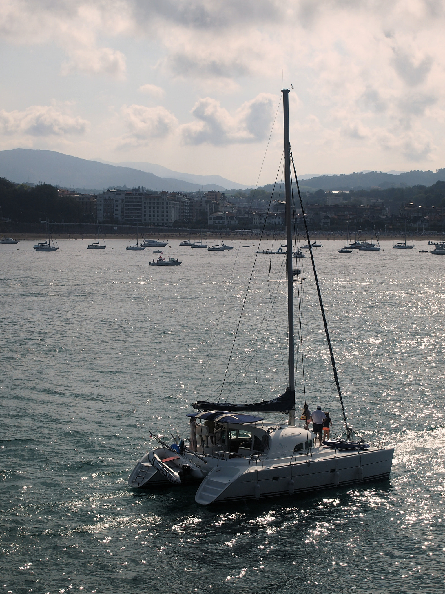 Olympus PEN E-PM1 sample photo. The boat photography