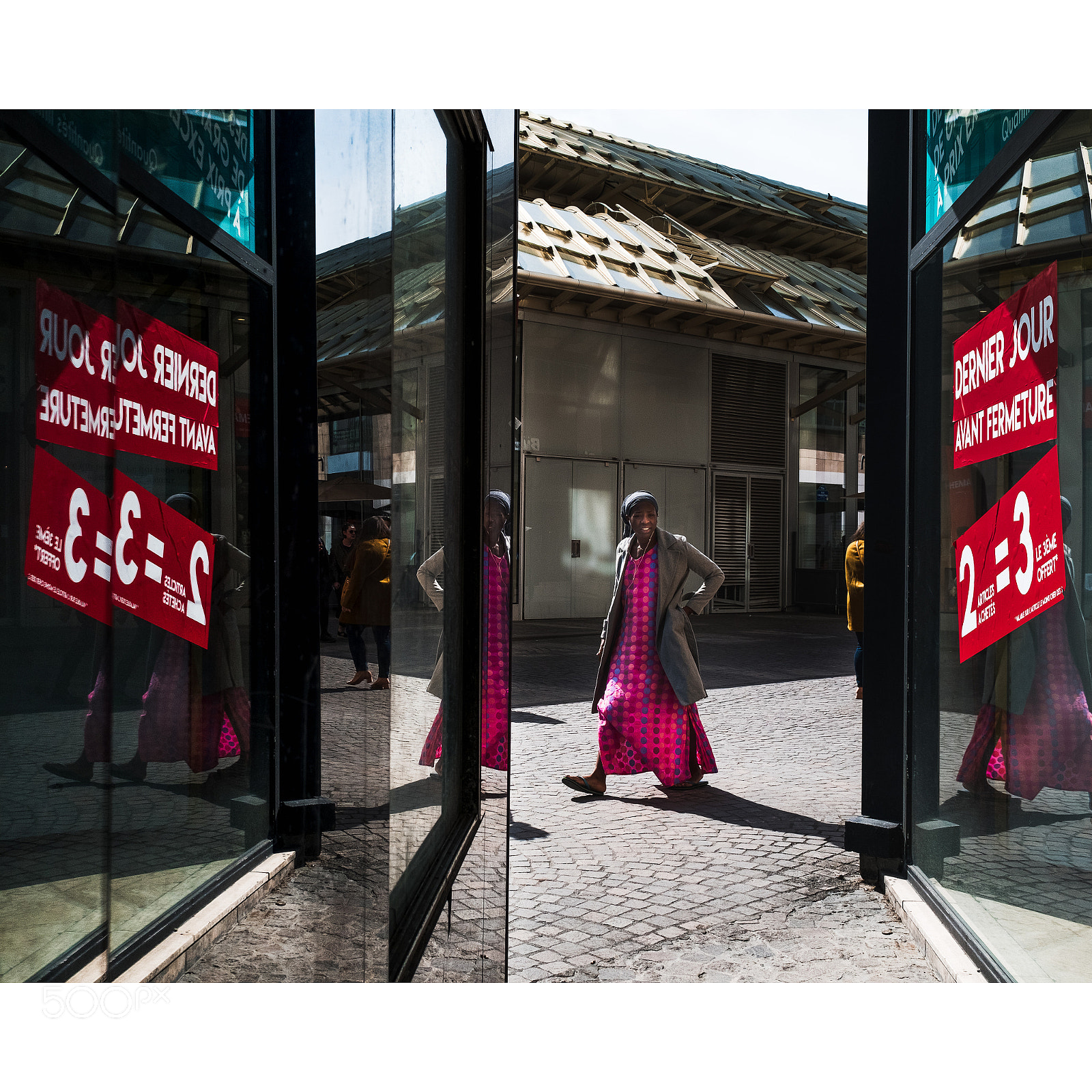 Fujifilm X100F sample photo. Les halles photography