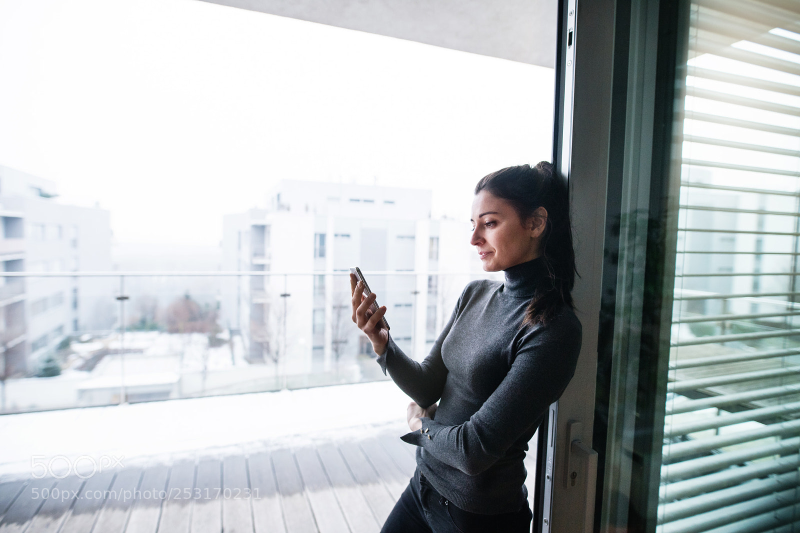 Nikon D5 sample photo. Woman by the window photography