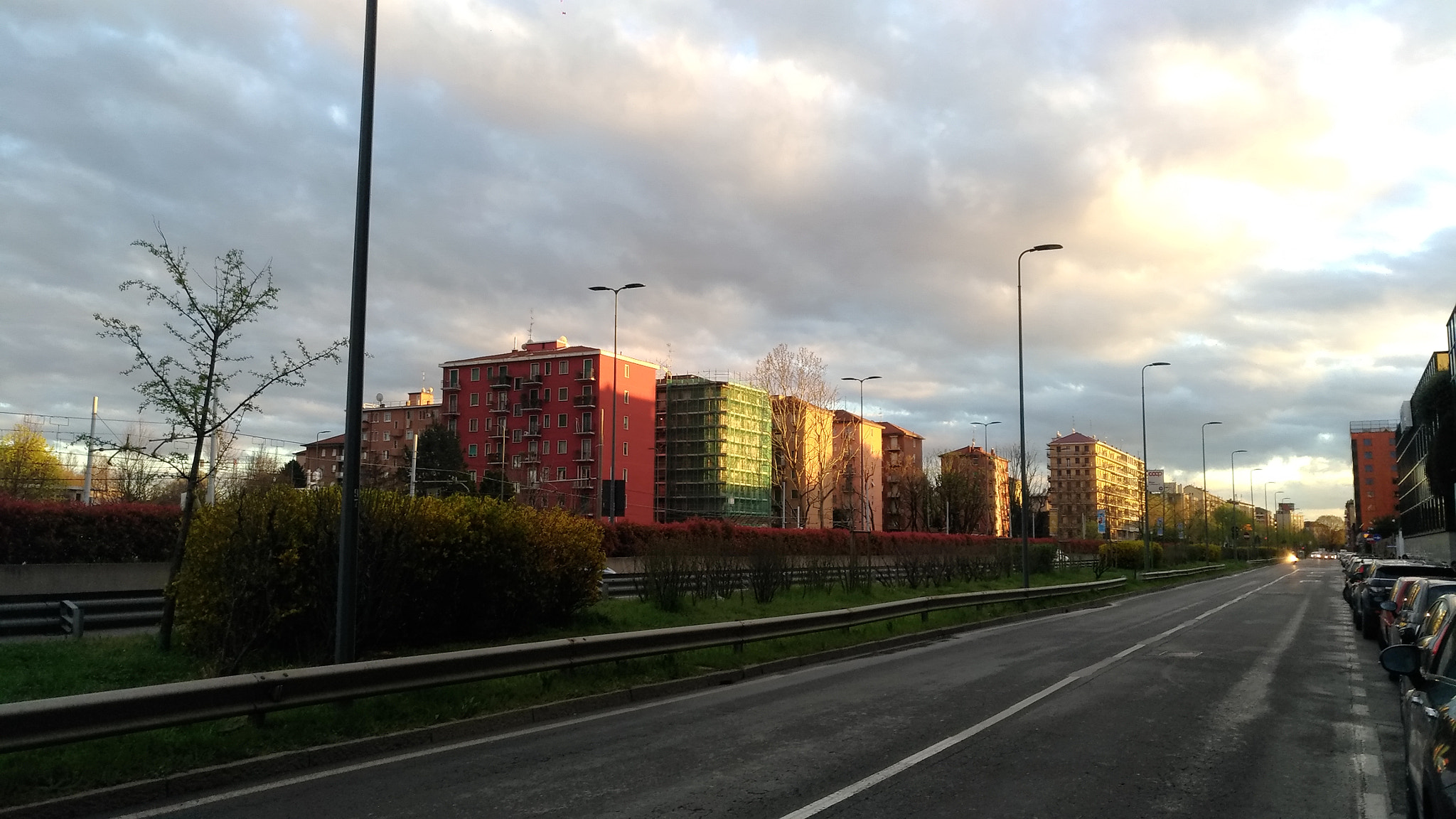 ASUS ZenFone 3 (ZE520KL) sample photo. Milano, via palmanova photography