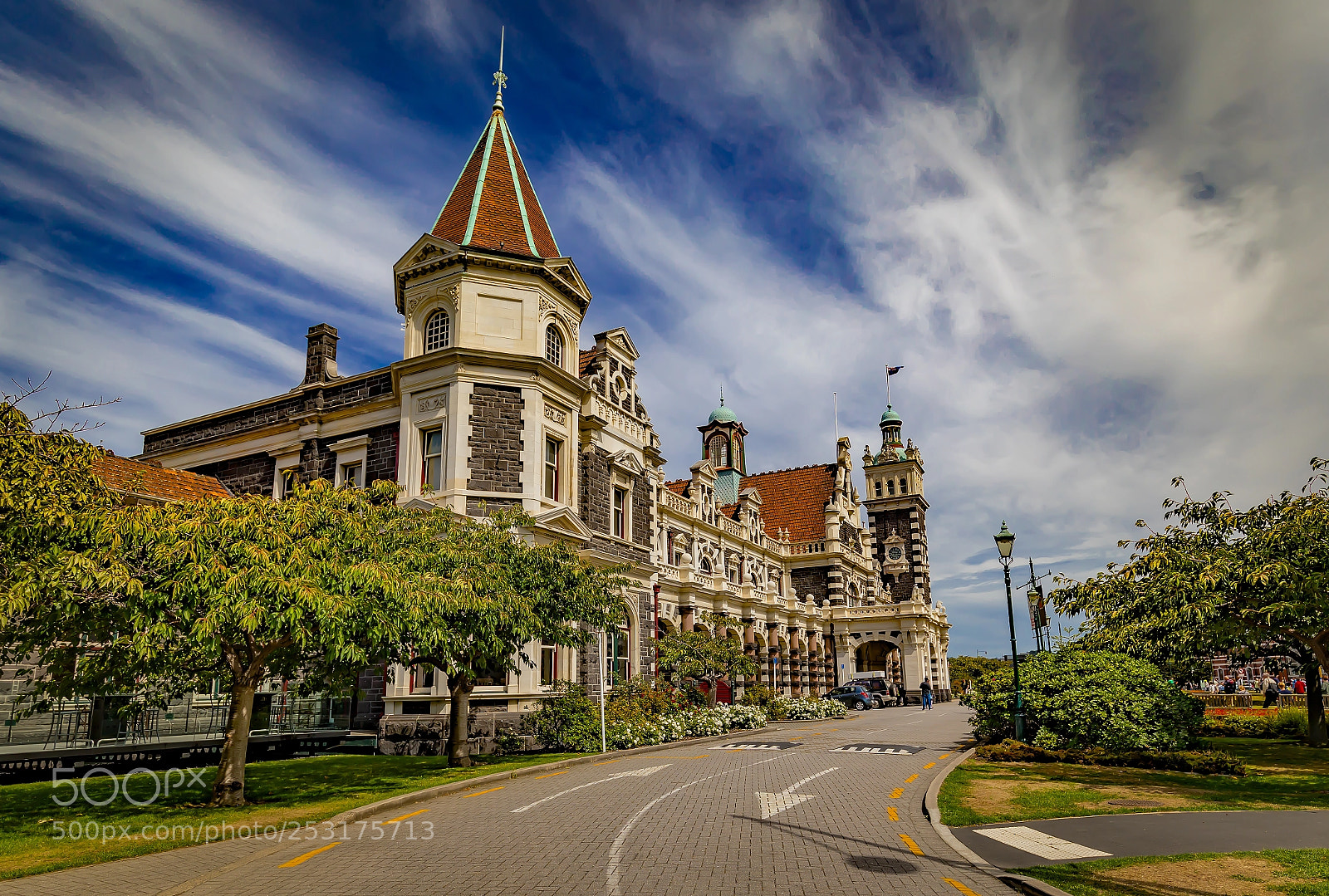 Canon EOS 5D Mark IV sample photo. Famous dunedin railway station photography
