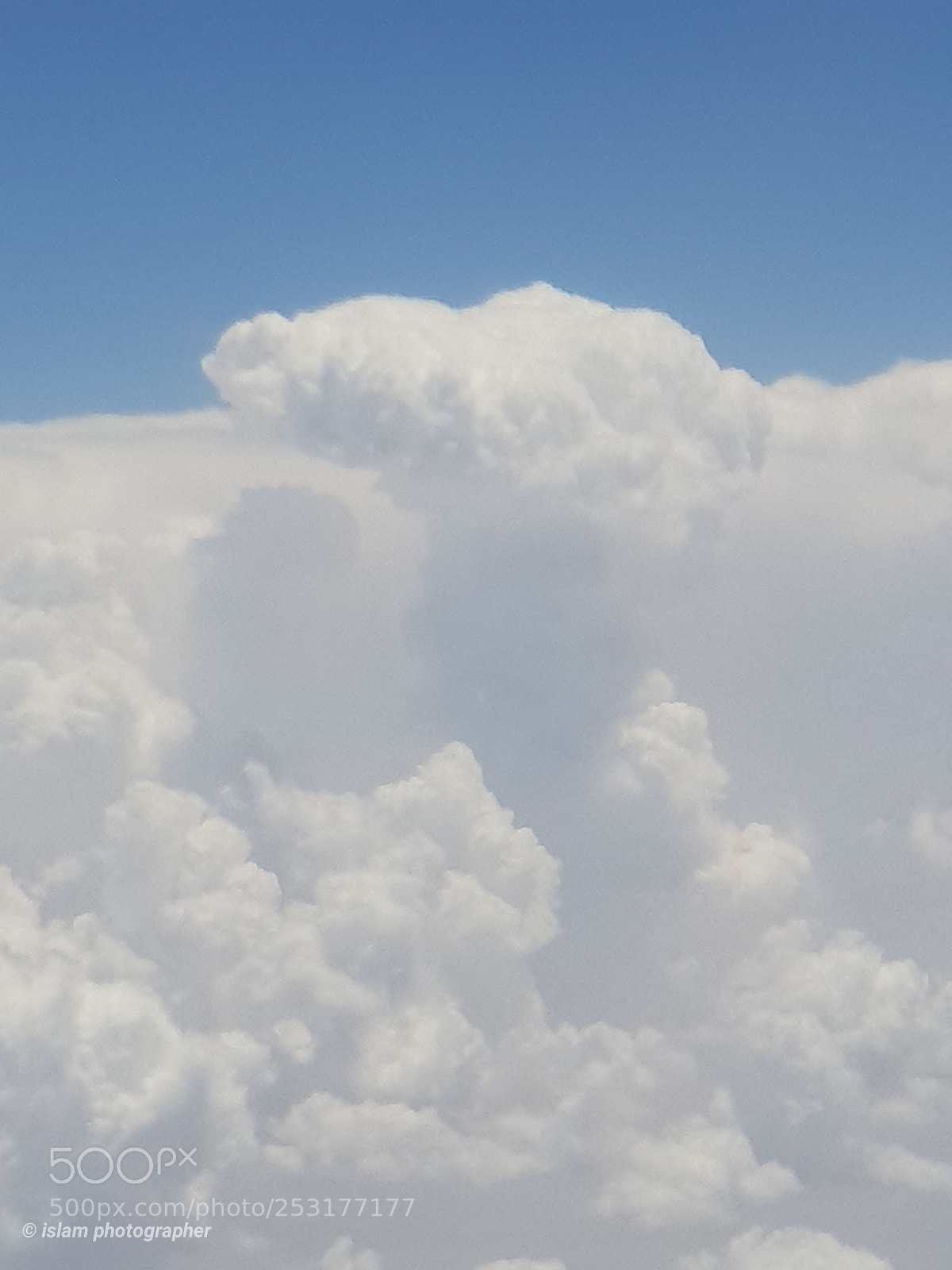 Samsung Galaxy S9+ sample photo. Over cloud photography
