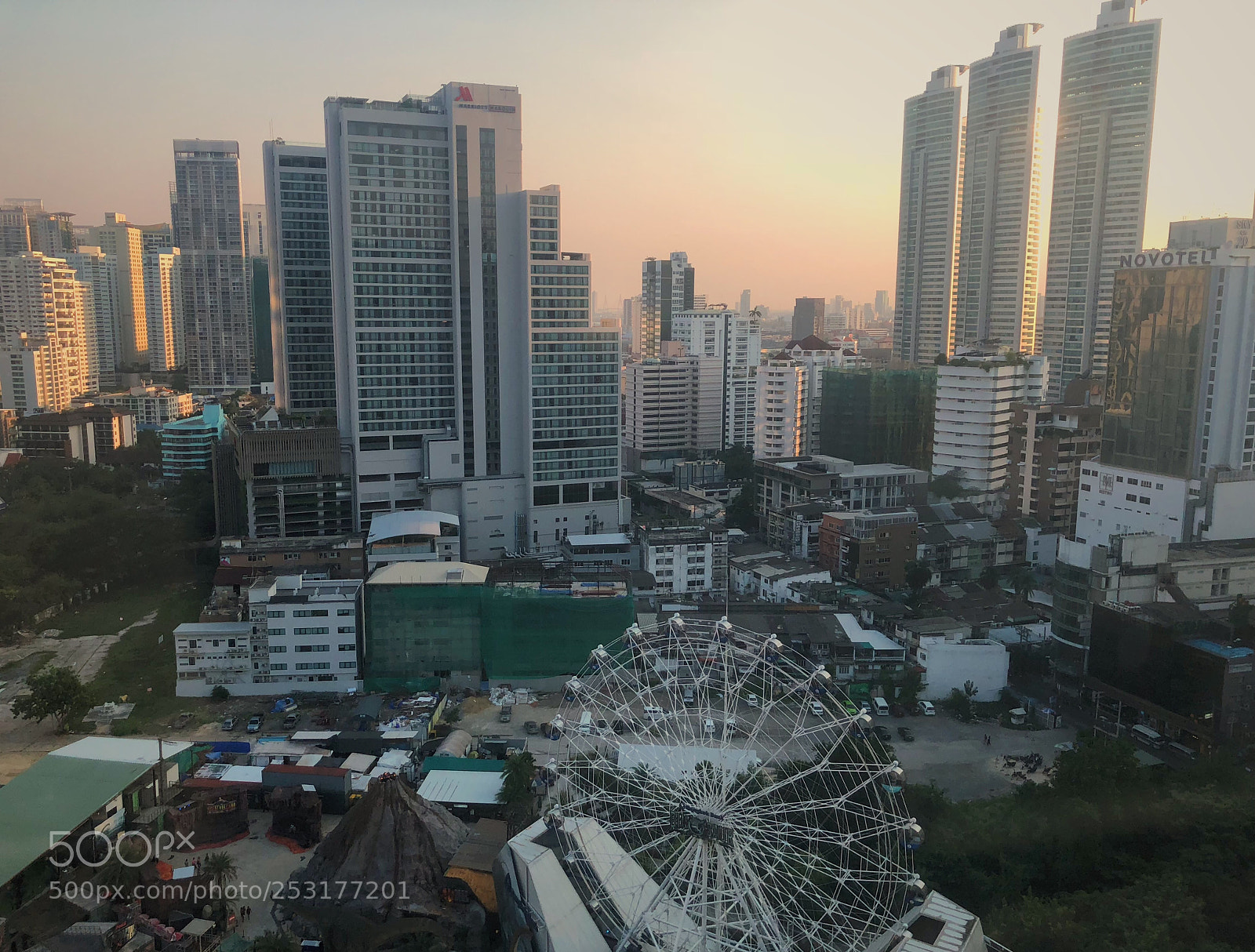 Apple iPhone X sample photo. Dawn of bangkok photography