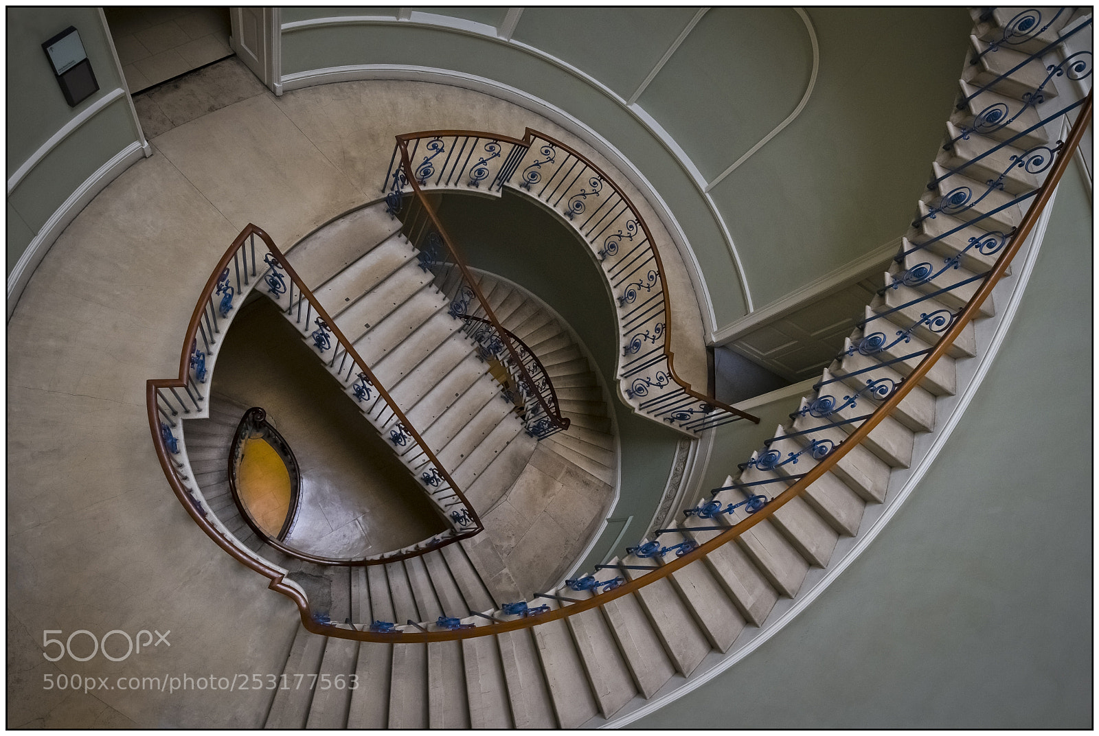 Canon EOS M6 sample photo. Nelson's staircase, somerset house photography