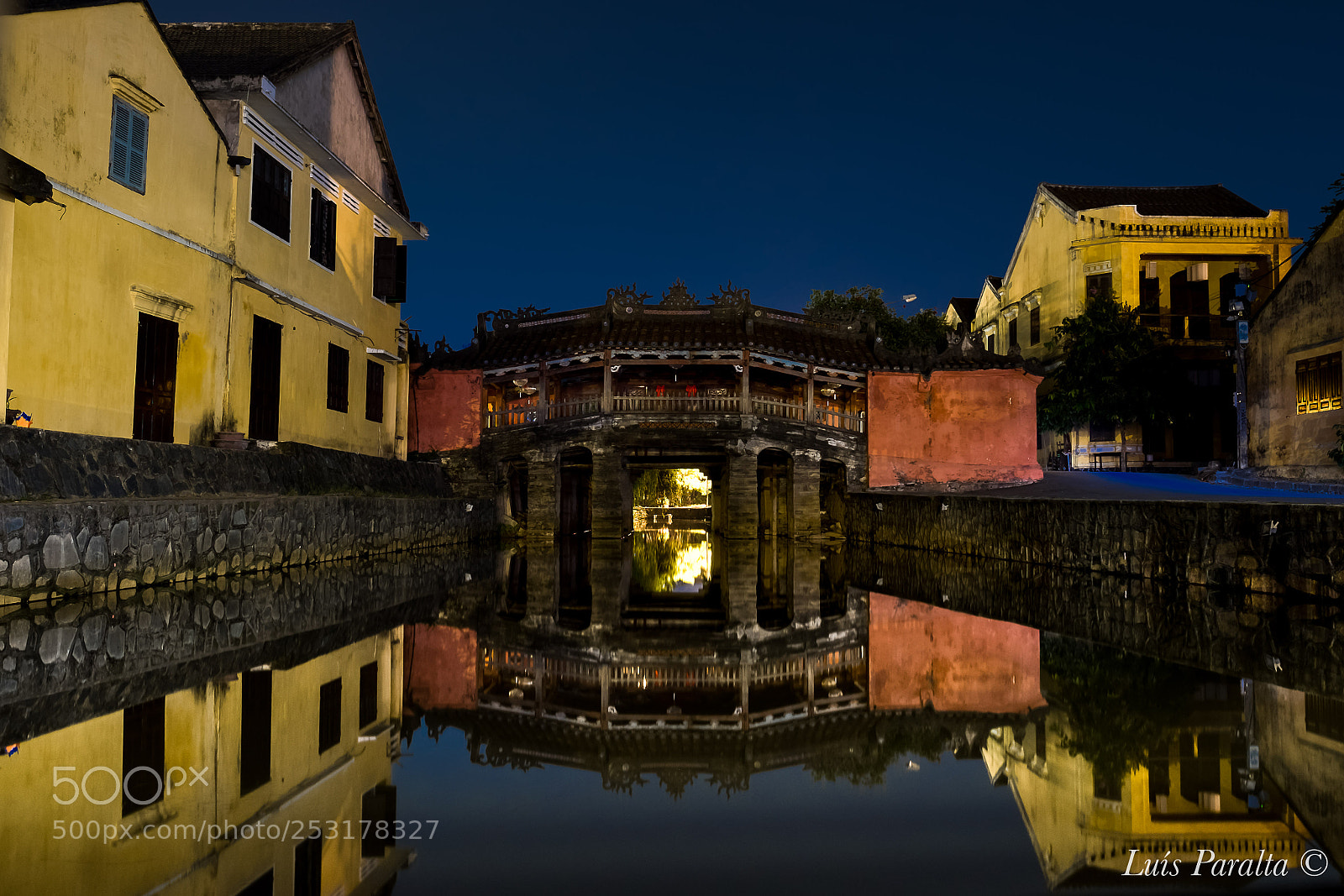 Fujifilm X-T2 sample photo. Ponte coberta japonesa de photography