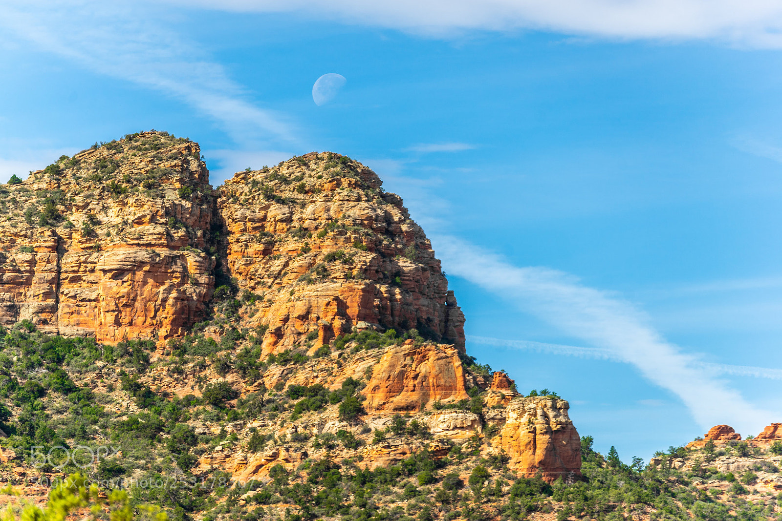 Sony a7 II sample photo. Morning moon in sedona photography