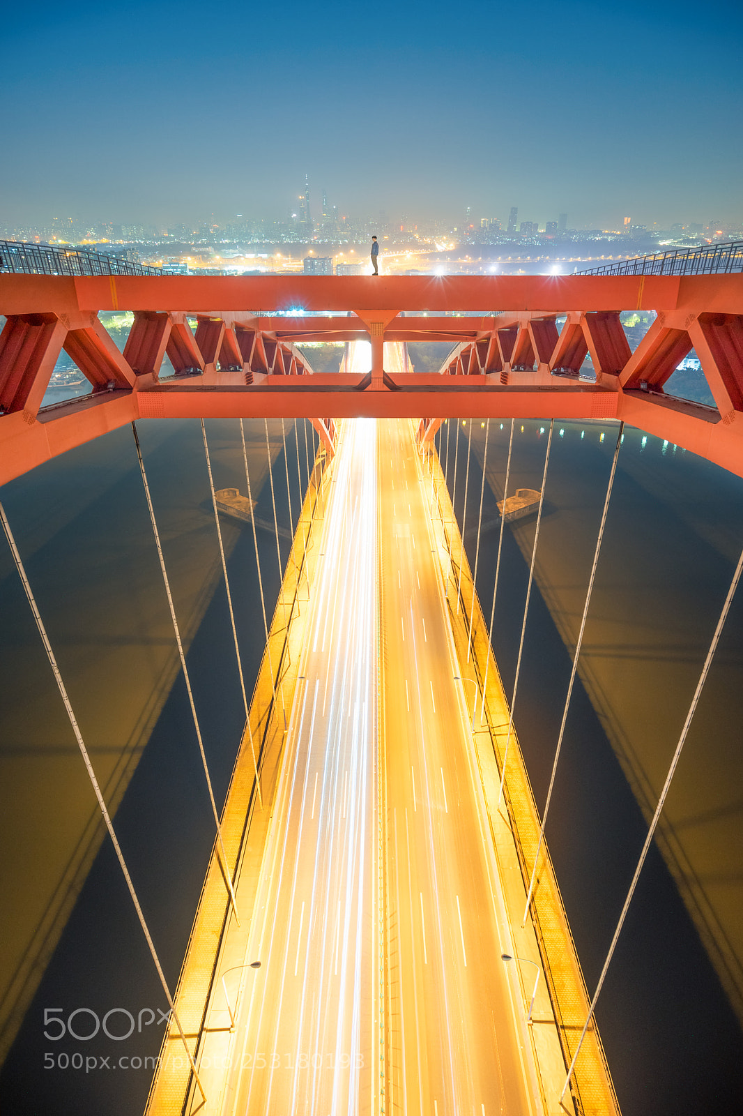Sony a7 sample photo. On the bridge photography