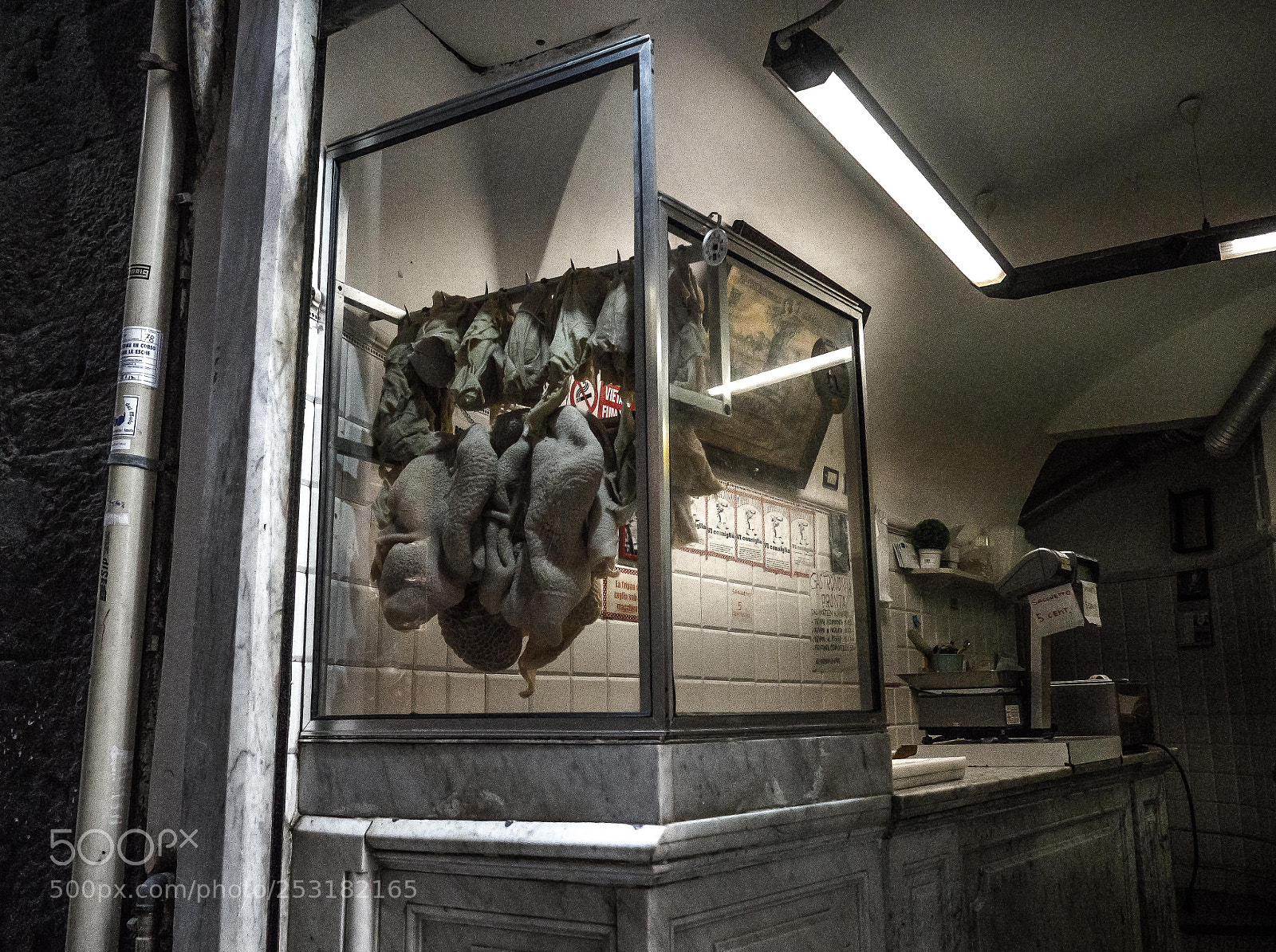 Olympus OM-D E-M10 II sample photo. Old workshop photography
