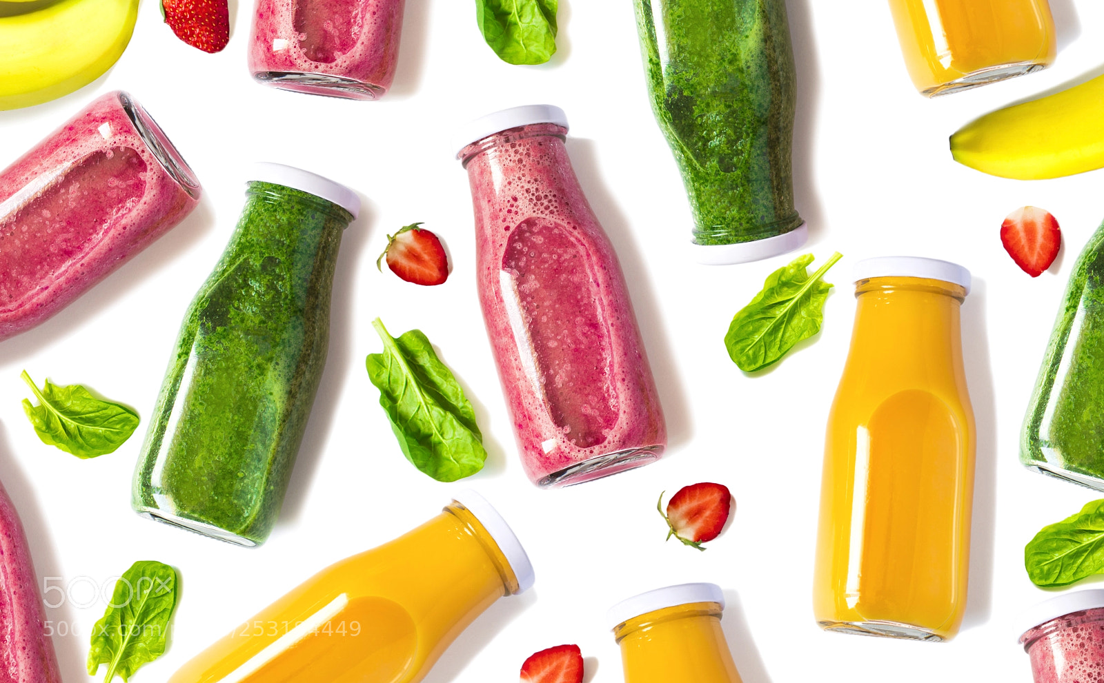 Canon EOS 5D Mark IV sample photo. Colorful smoothies in bottles photography
