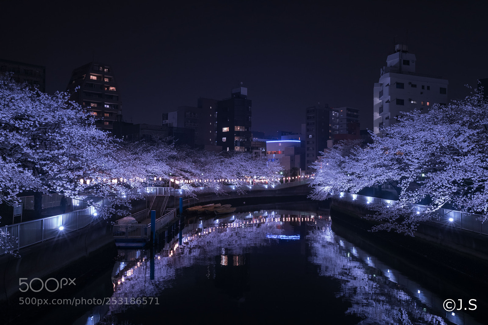 Sony a7R II sample photo. Reflection photography