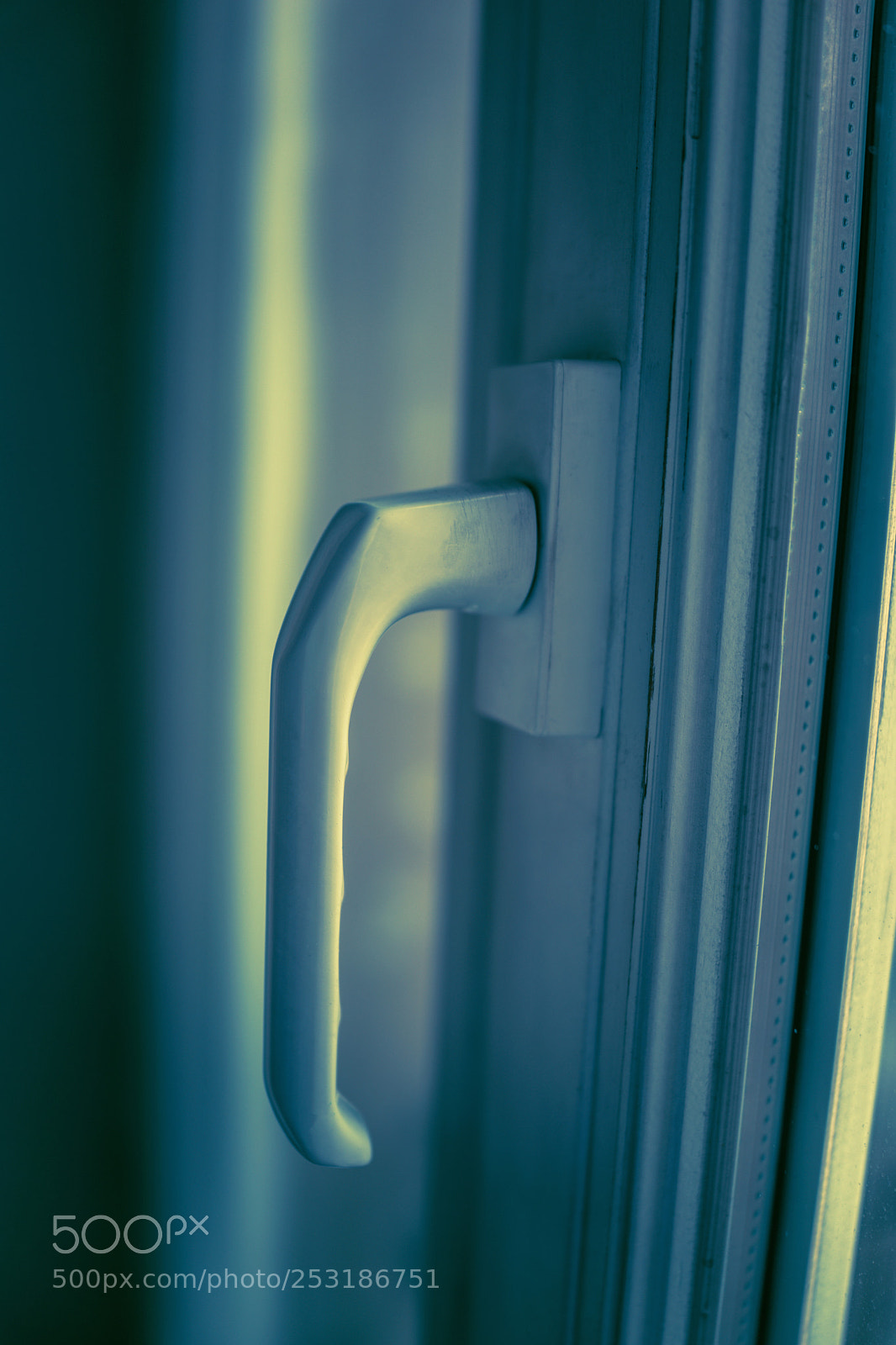 Sony Cyber-shot DSC-RX1 sample photo. Window handle architectural feature photography