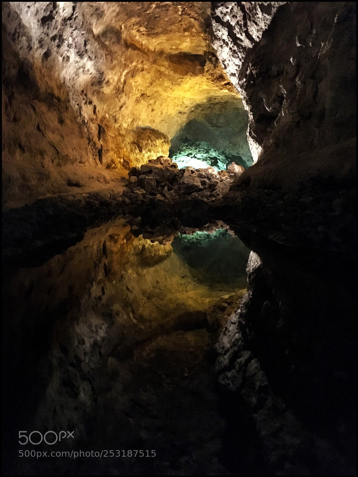 Apple iPhone SE sample photo. “cueva de los verdes” photography