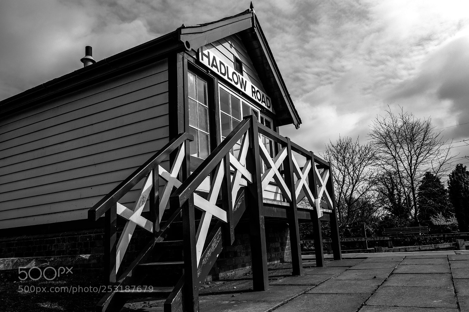 Canon EOS 650D (EOS Rebel T4i / EOS Kiss X6i) sample photo. Hadlow road signal box (101/365) photography