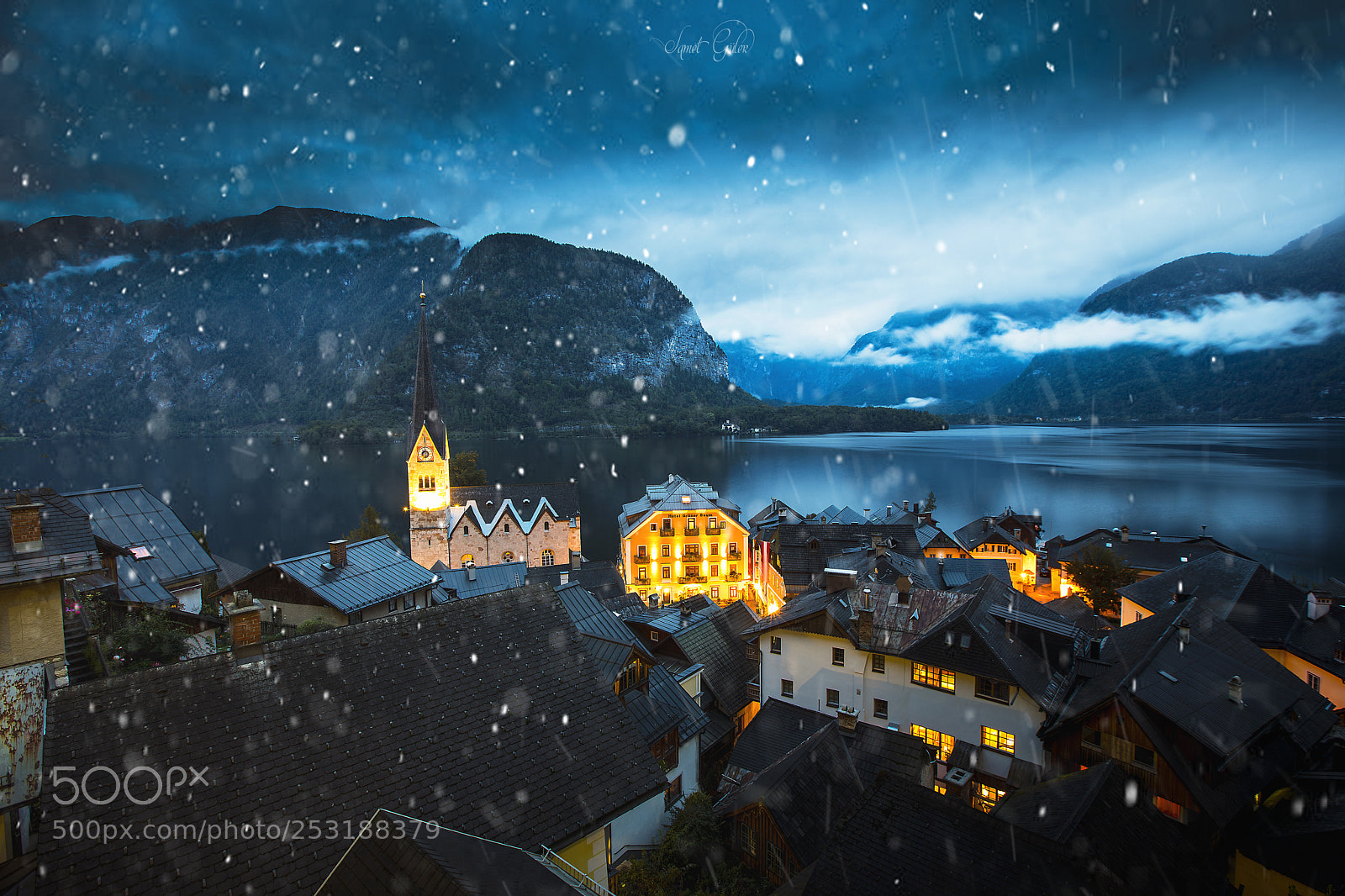 Canon EOS 5D Mark IV sample photo. Hallstatt different / austria .. photography