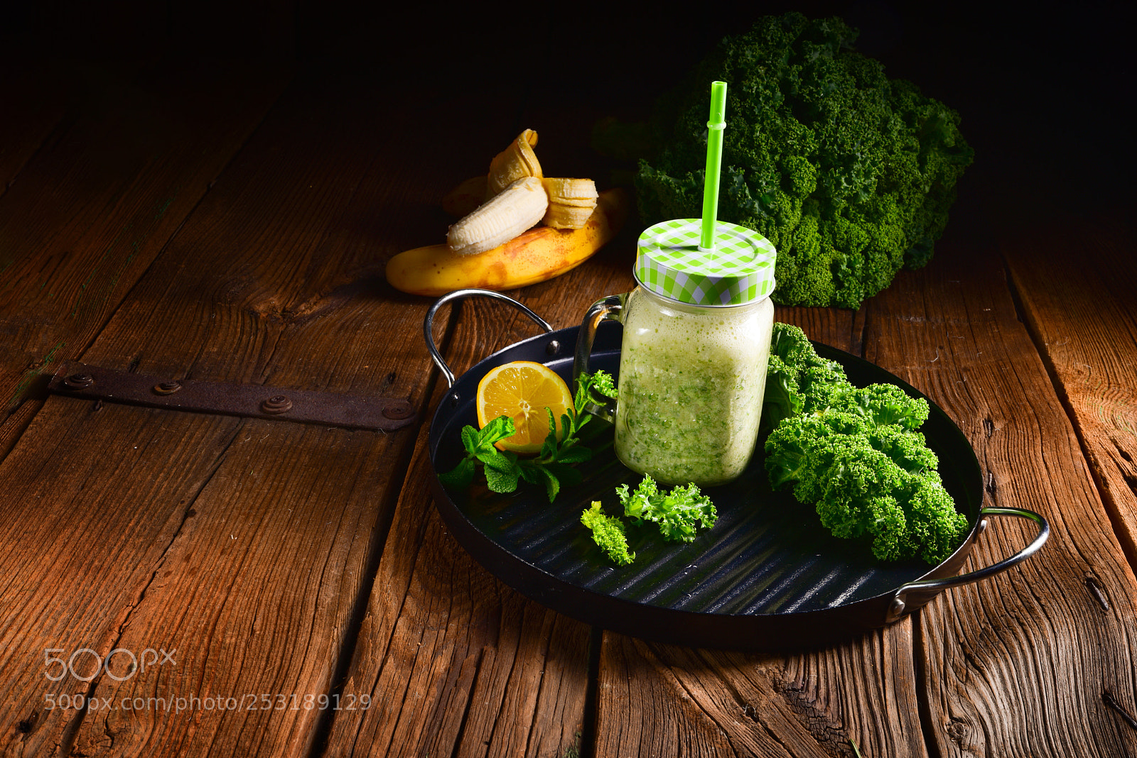 Nikon D810 sample photo. Kale banana smoothie photography