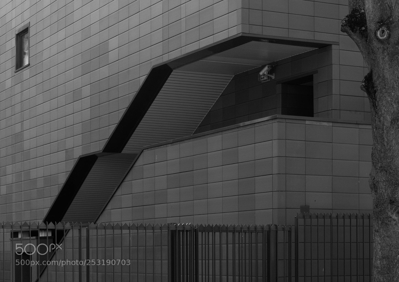 Canon EOS 1100D (EOS Rebel T3 / EOS Kiss X50) sample photo. Building in nanterre prefecture photography