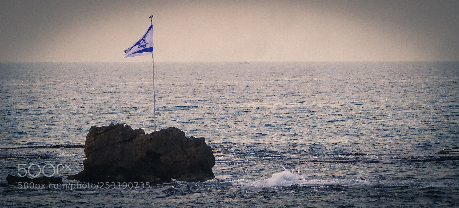 Panasonic Lumix DMC-ZS50 (Lumix DMC-TZ70) sample photo. Tel aviv photography